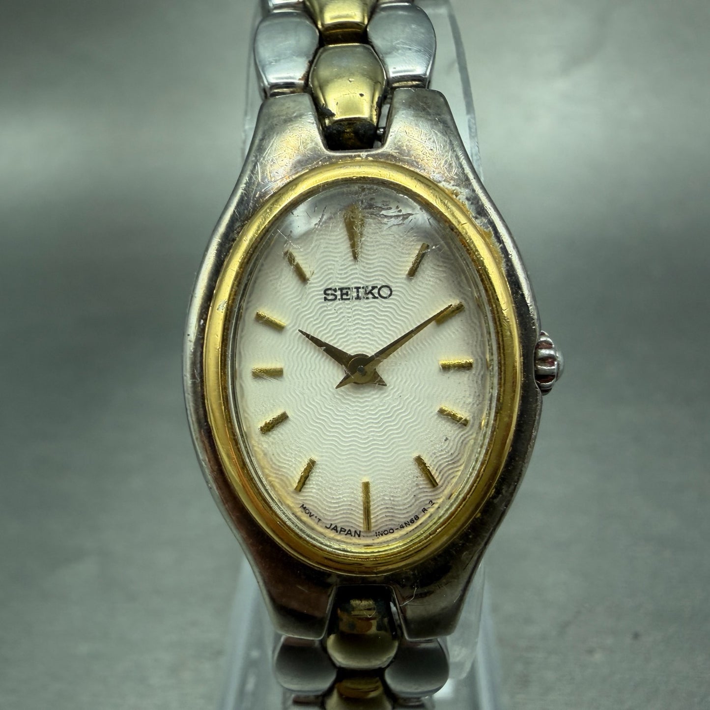 Seiko Watch Women 20mm White Dial Two Tone Oval 1n00-6F80 New Battery Vintage 4F0