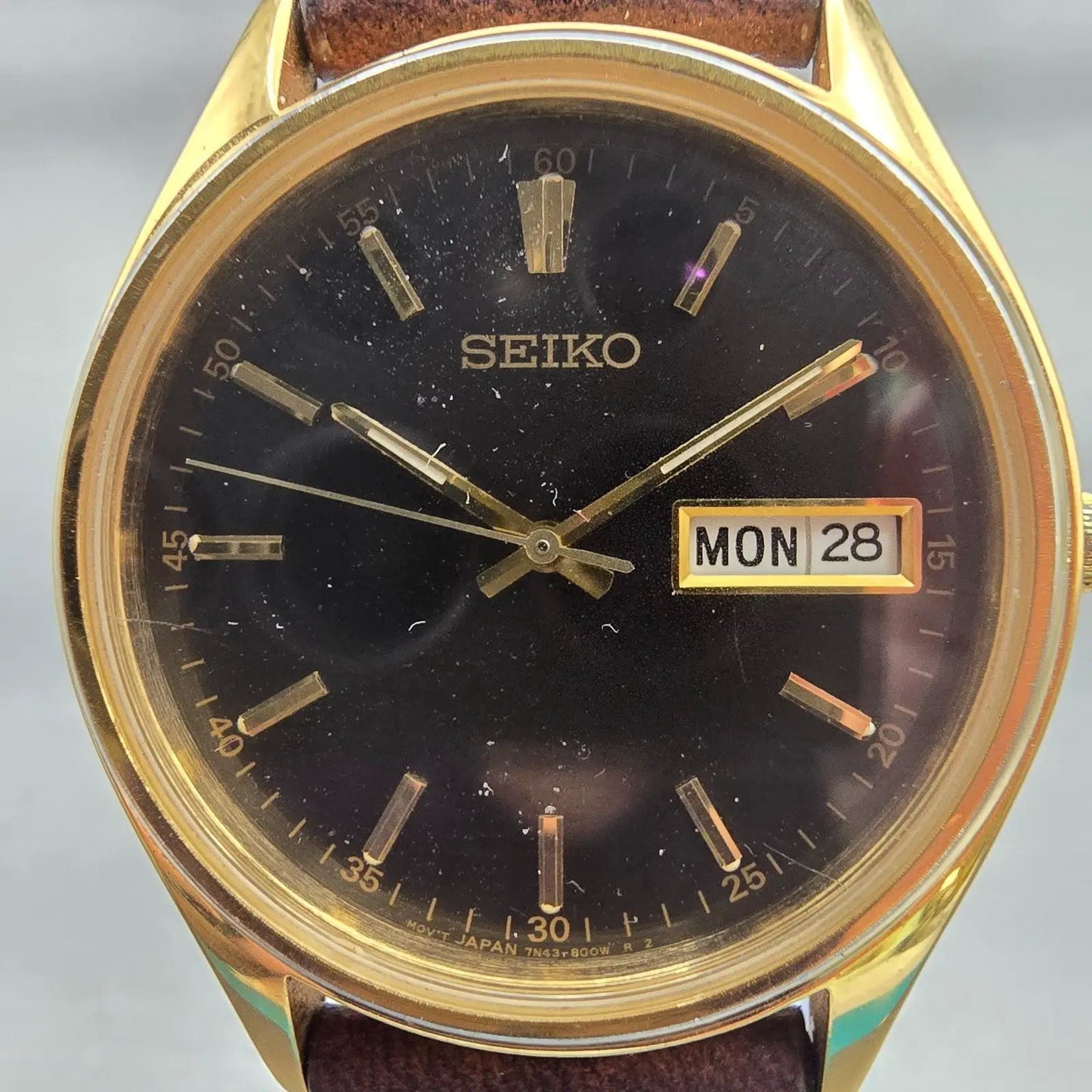 Seiko Watch Men 35mm Black Dial Gold Tone Daydate Round 7N43-8A99 New Battery1