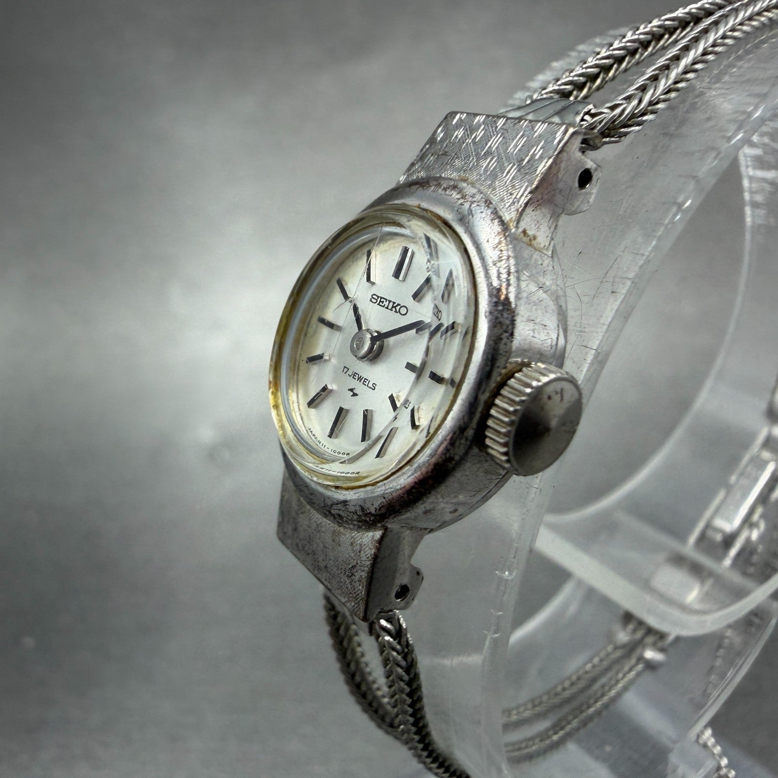 Seiko Watch Women 25mm Silver Dial Silver Tone Oval Manual 11-7380 Runs Vintage2