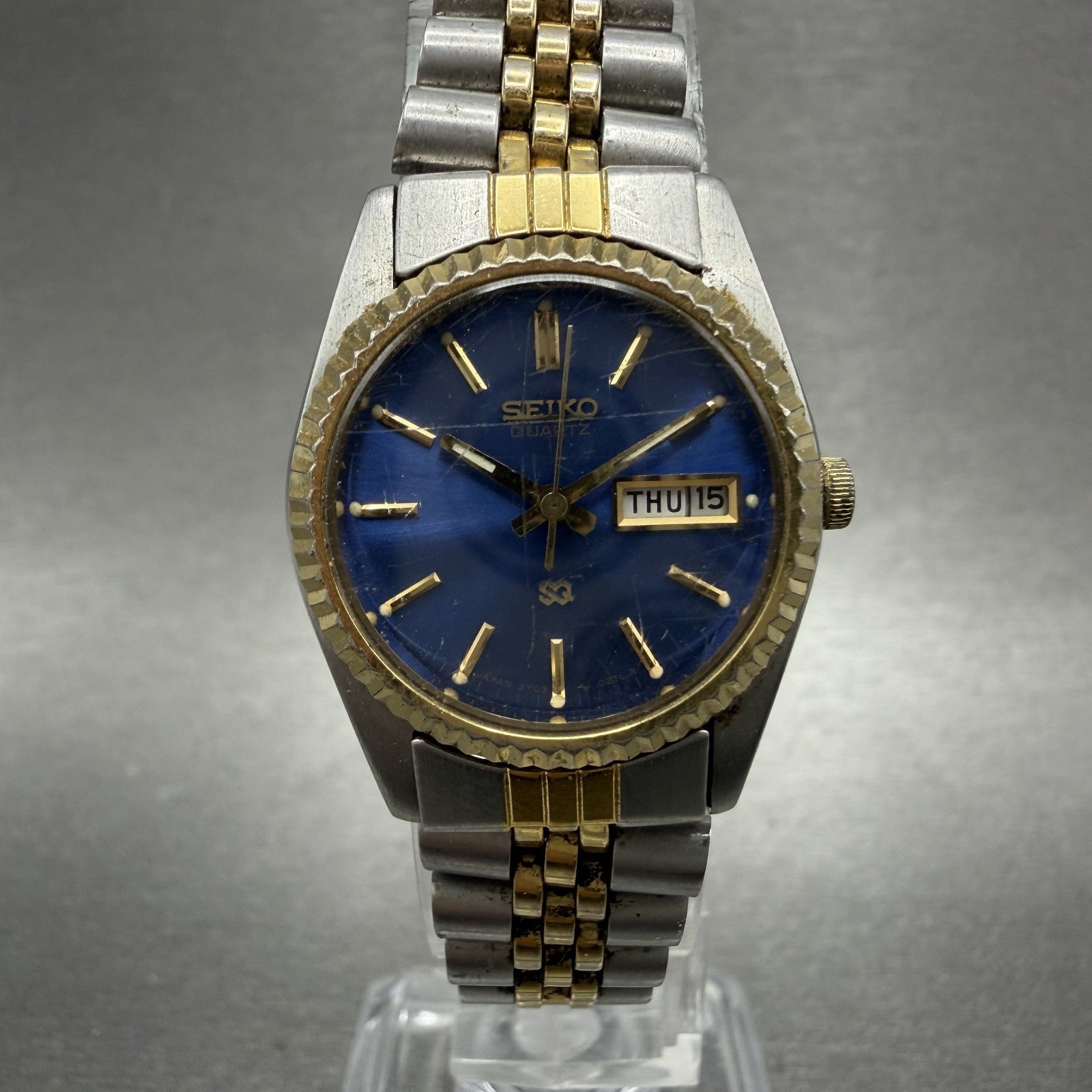 Seiko SQ Watch Women 24mm Blue Dial Two Tone Daydate 24mm Round New Battery B120