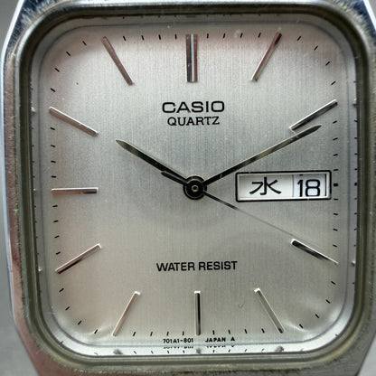 Casio MQ-518 Watch Men 30mm Silver Dial Silver Tone Rectangle Daydate New Batt G1