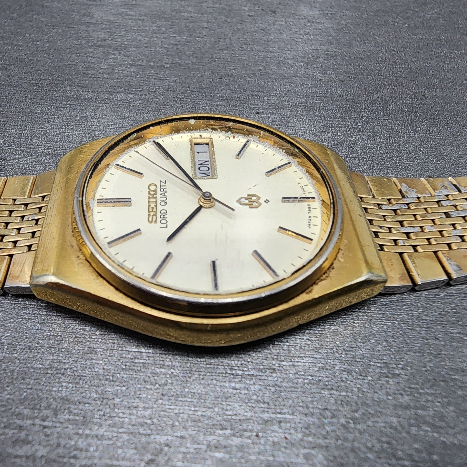 Seiko Lord quartz Watch Men 34mm Cream Dial Gold Tone Daydate 78537010 PARTS6