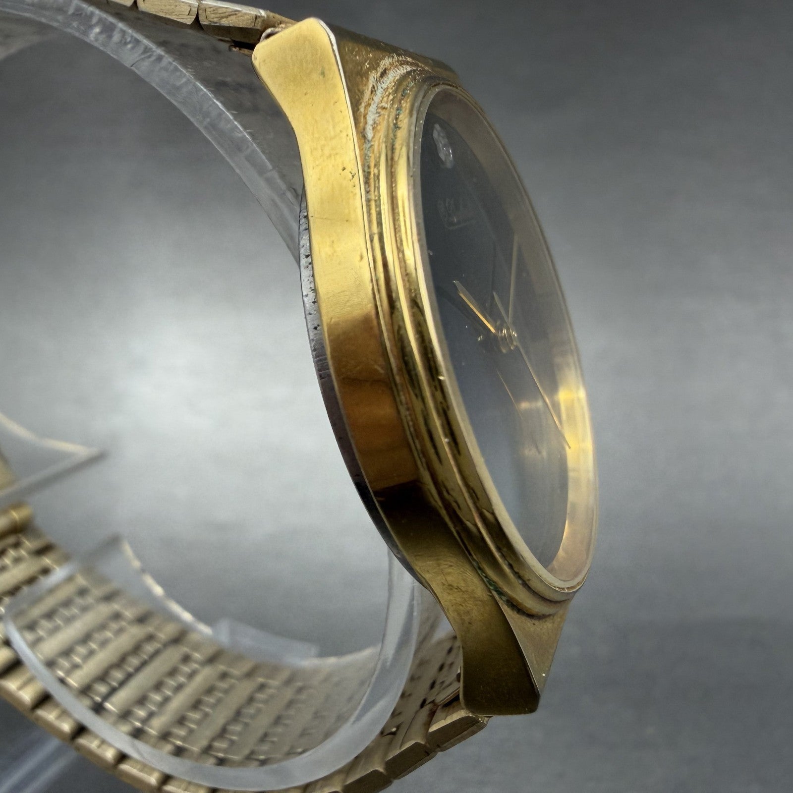 Lucien Piccard Watch Men 32mm Black Dial Gold Tone Round New Battery Vintage3