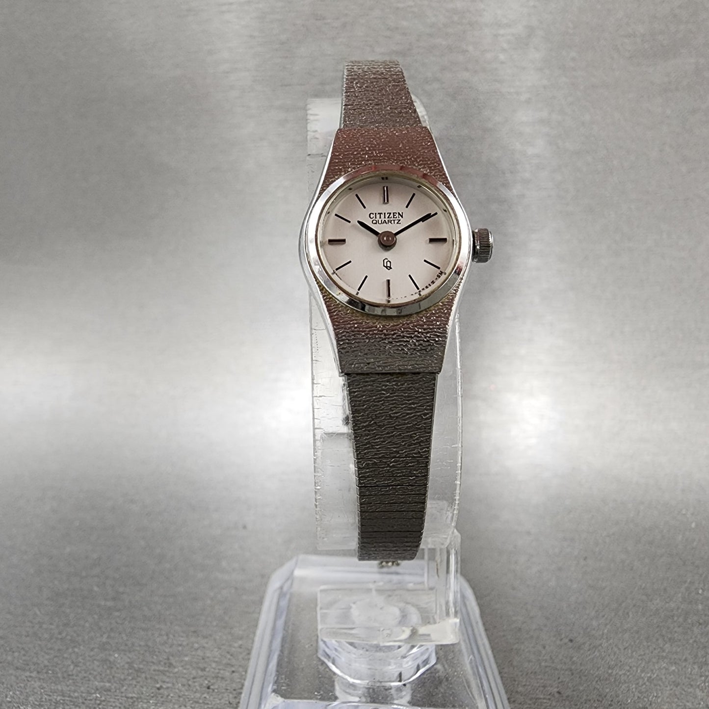 Citizen CQ Watch Women 17mm Silver Dial Silver Tone 3220891244 New Battery5