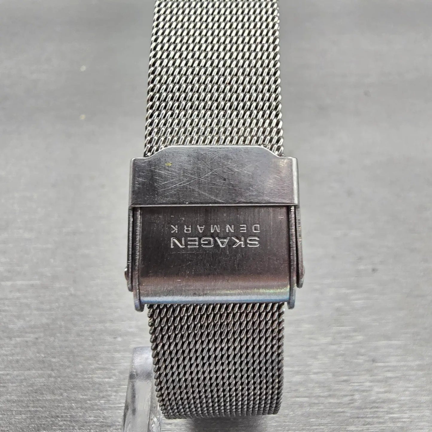 Skagen Watch Women 28mm Silver Dial Silver Tone Round 233SGSC New Batt G7