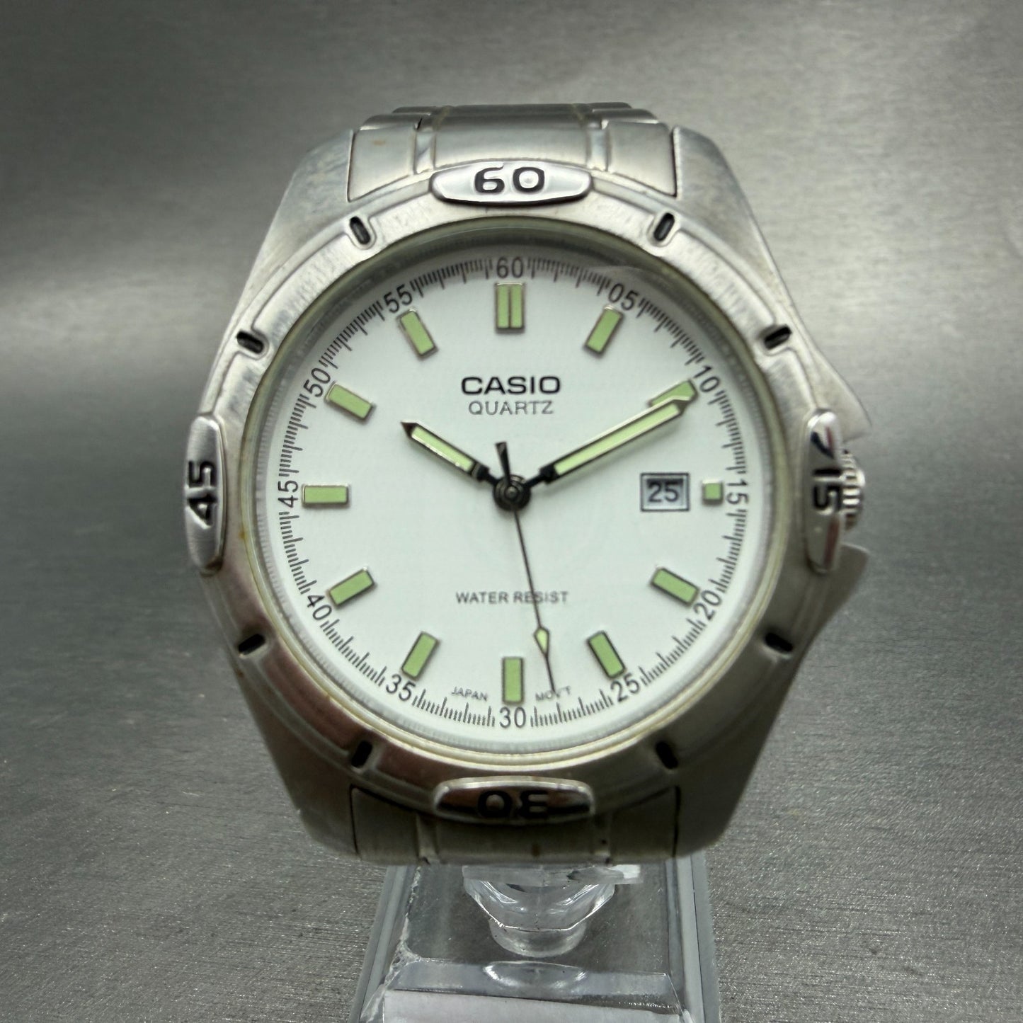 Casio Dive Watch Men 41mm White Dial Silver Tone Date Round MTP-1244 New Batt 9E0