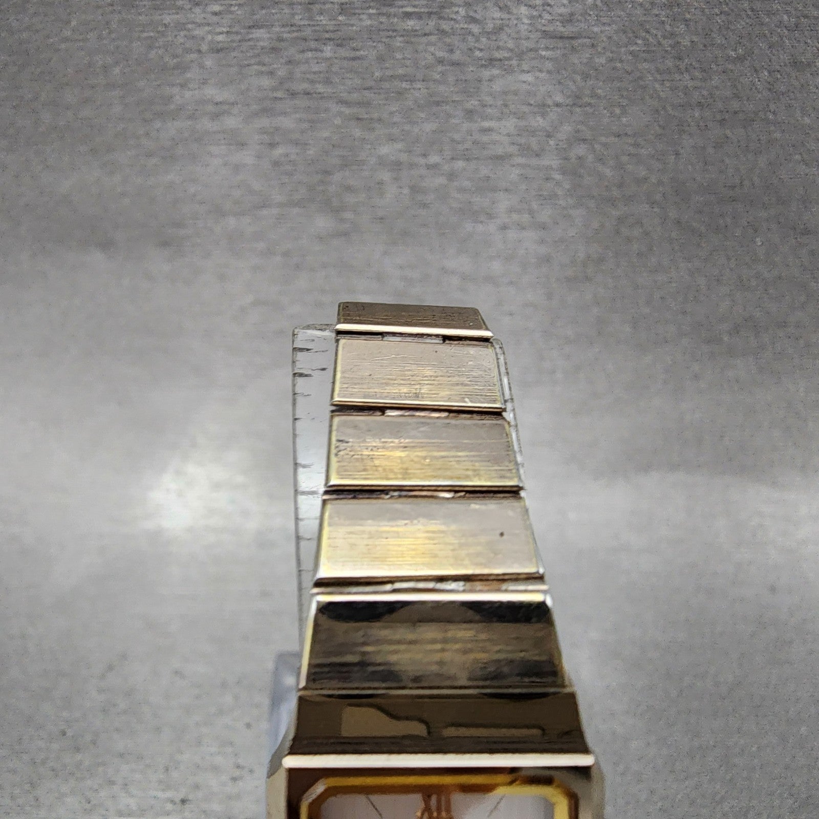 Seiko Exceline Tank Watch Women 19mm Silver Dial Gold Tone Rectangle New Battery4