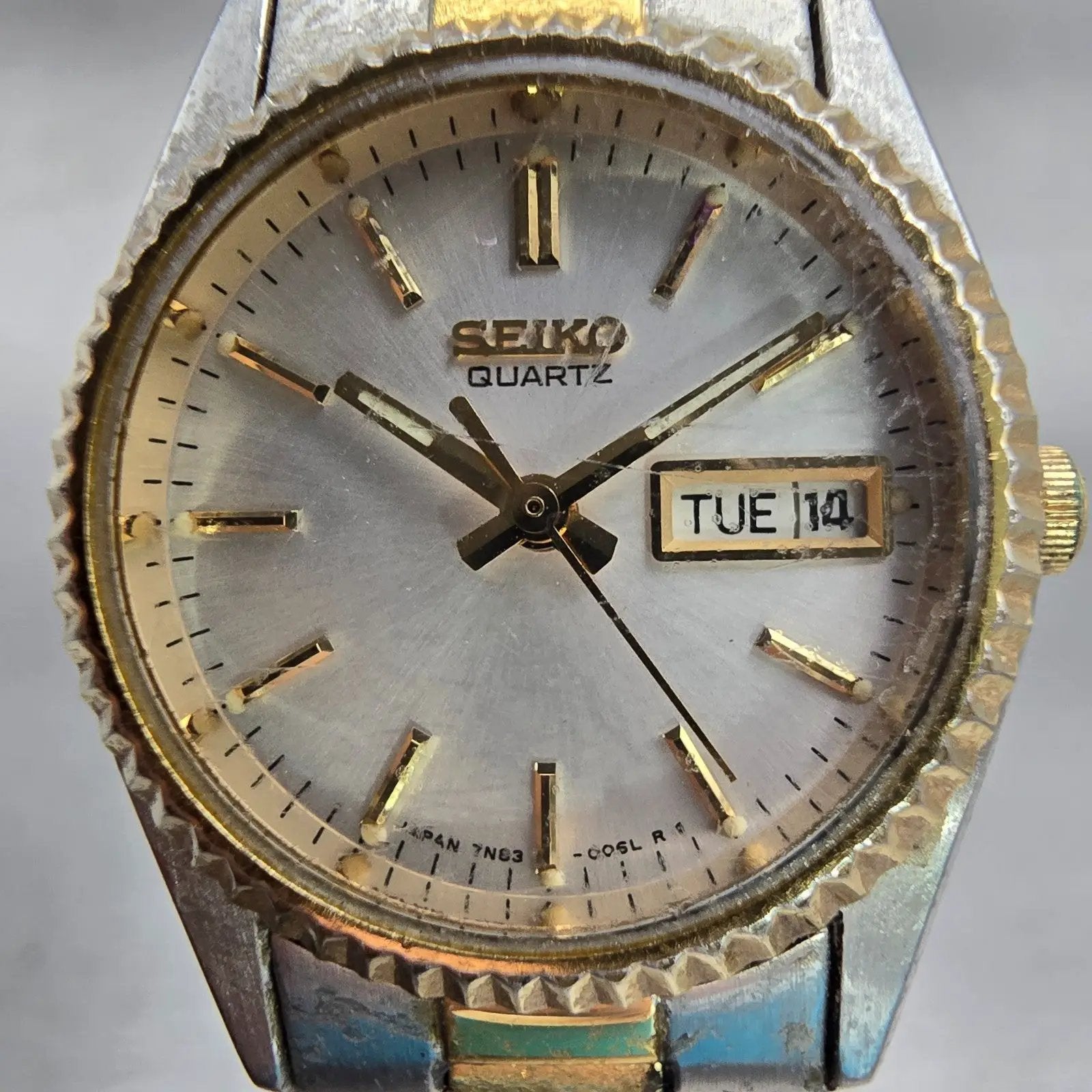 Seiko Watch Women 24mm Silver Dial Two Tone Daydate Round 7N83-0040 New Battery1