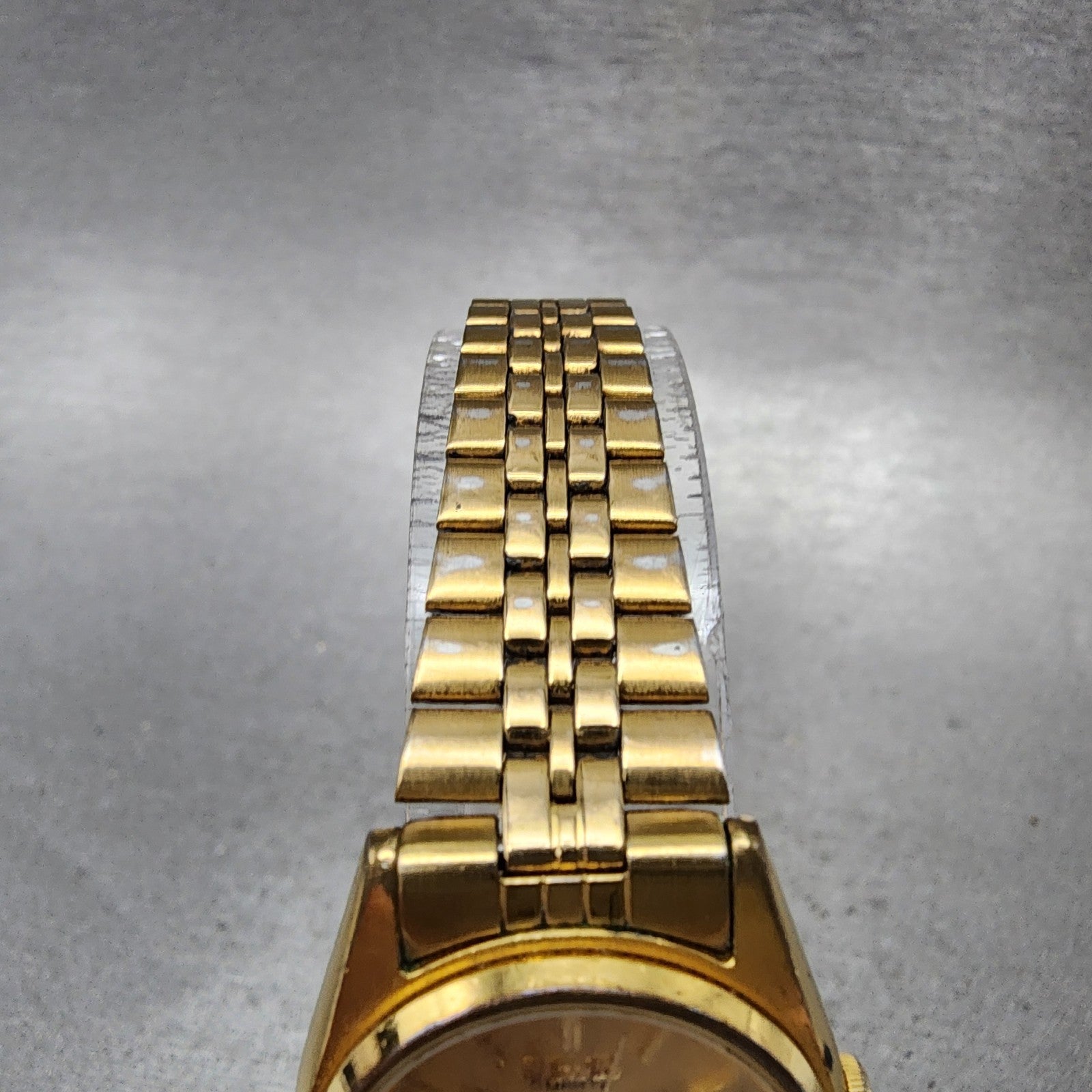 Seiko Watch Women 24mm Champagne Dial Gold Tone Daydate 7n830011 New Battery4