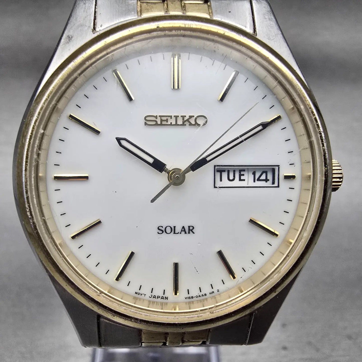 Seiko Solar Watch Men 37mm White Dial Two Tone Daydate Round V158-0AA0 Works1