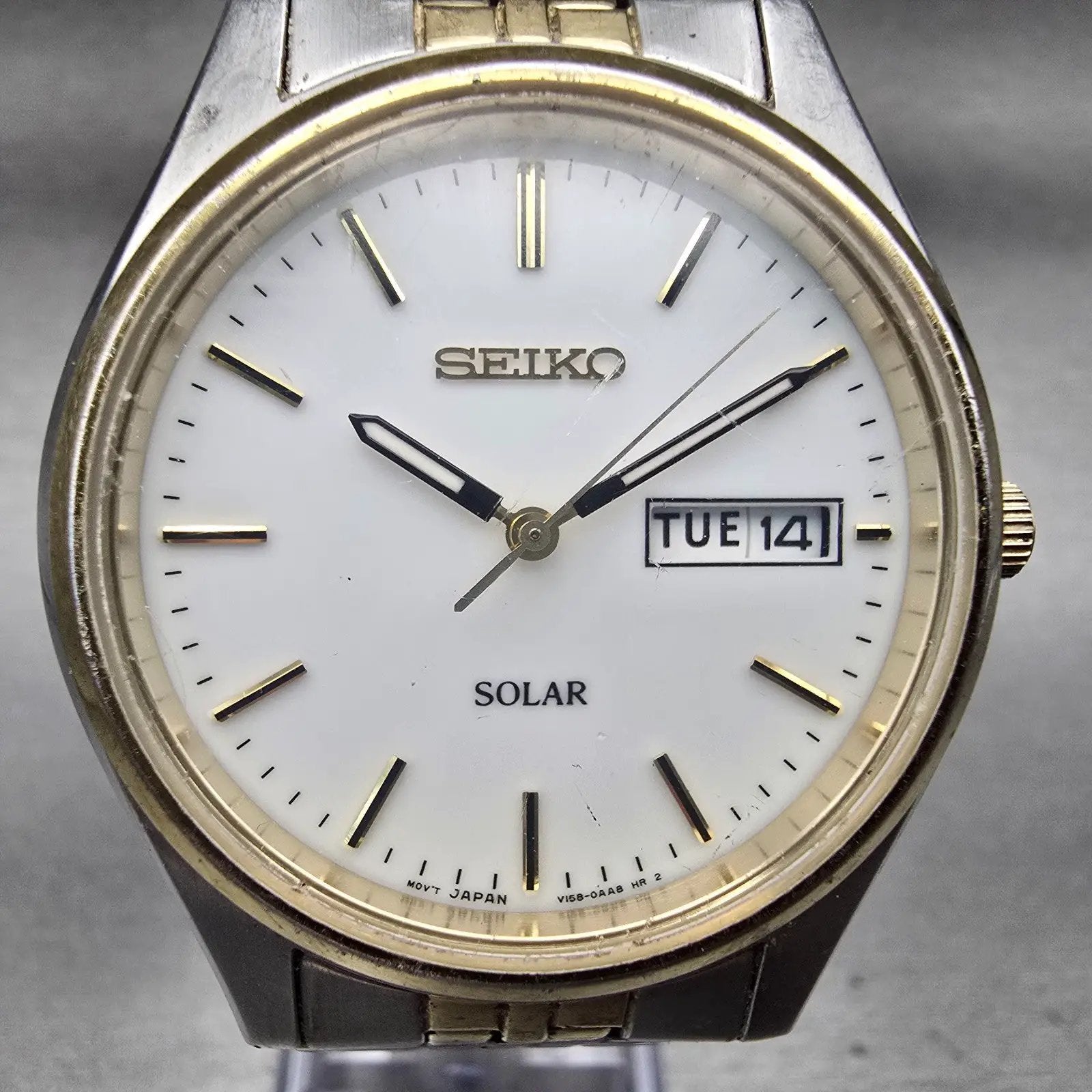 Seiko Solar Watch Men 37mm White Dial Two Tone Daydate Round V158-0AA0 Works1