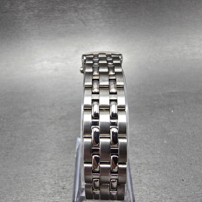 Raymond Weil Tango Watch 19mm MOP Dial Silver Tone Rectangle 5971 New Battery FG7