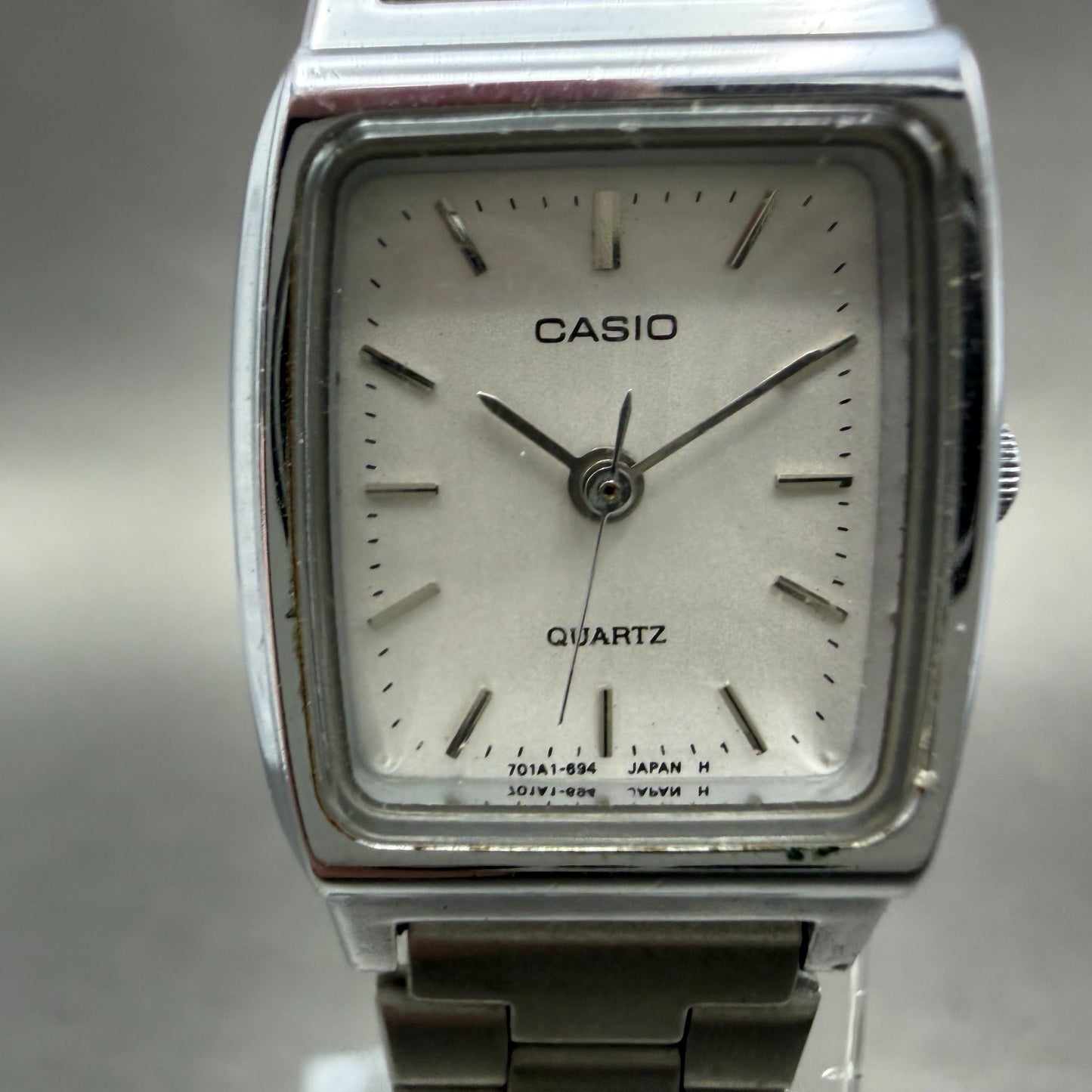 Casio Tank Watch Women 19mm Silver Dial Silver Tone Rectangle LQ-332 New Battery1