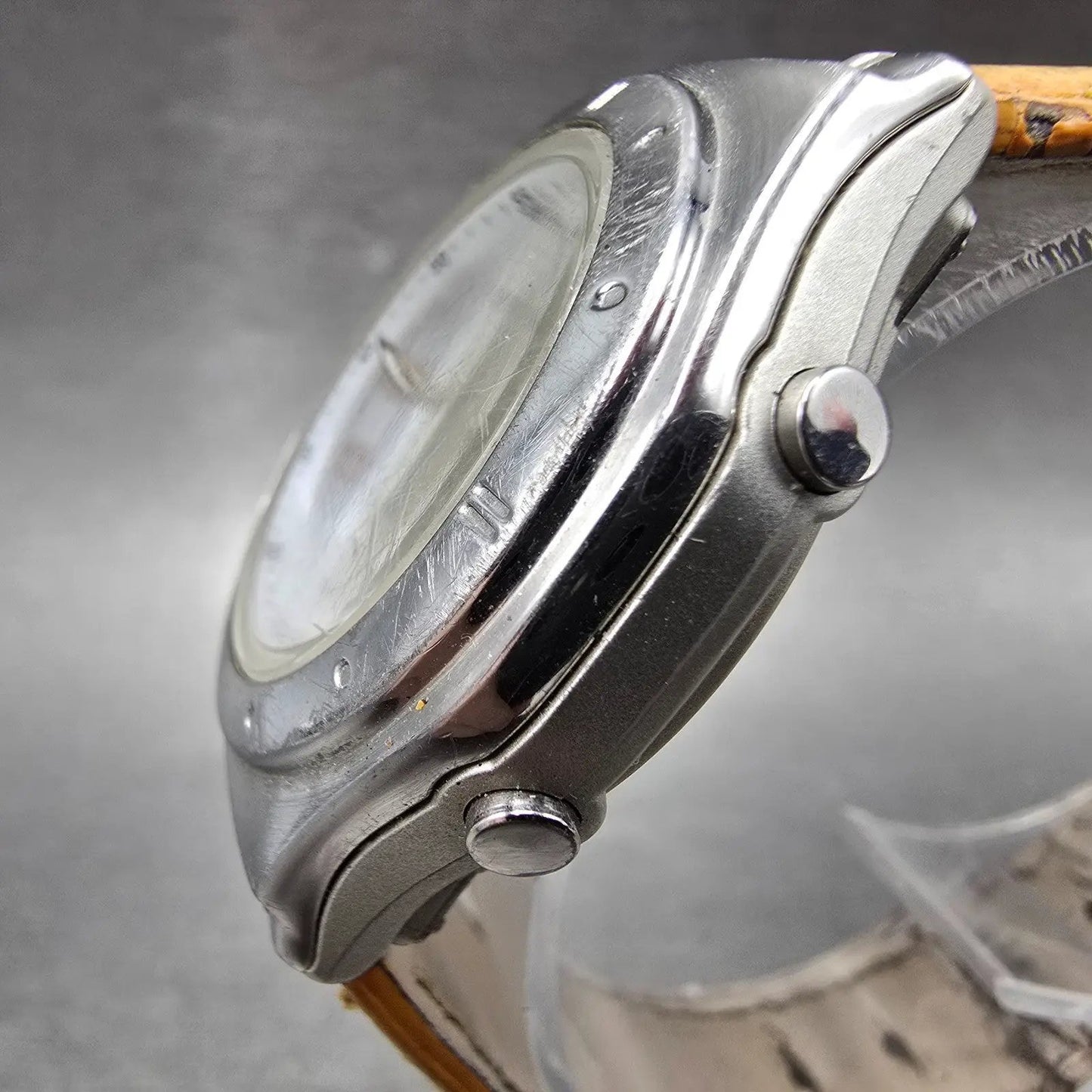 Casio Wave Ceptor Watch Women 35mm White Dial Silver Tone Analog Digital Works P2