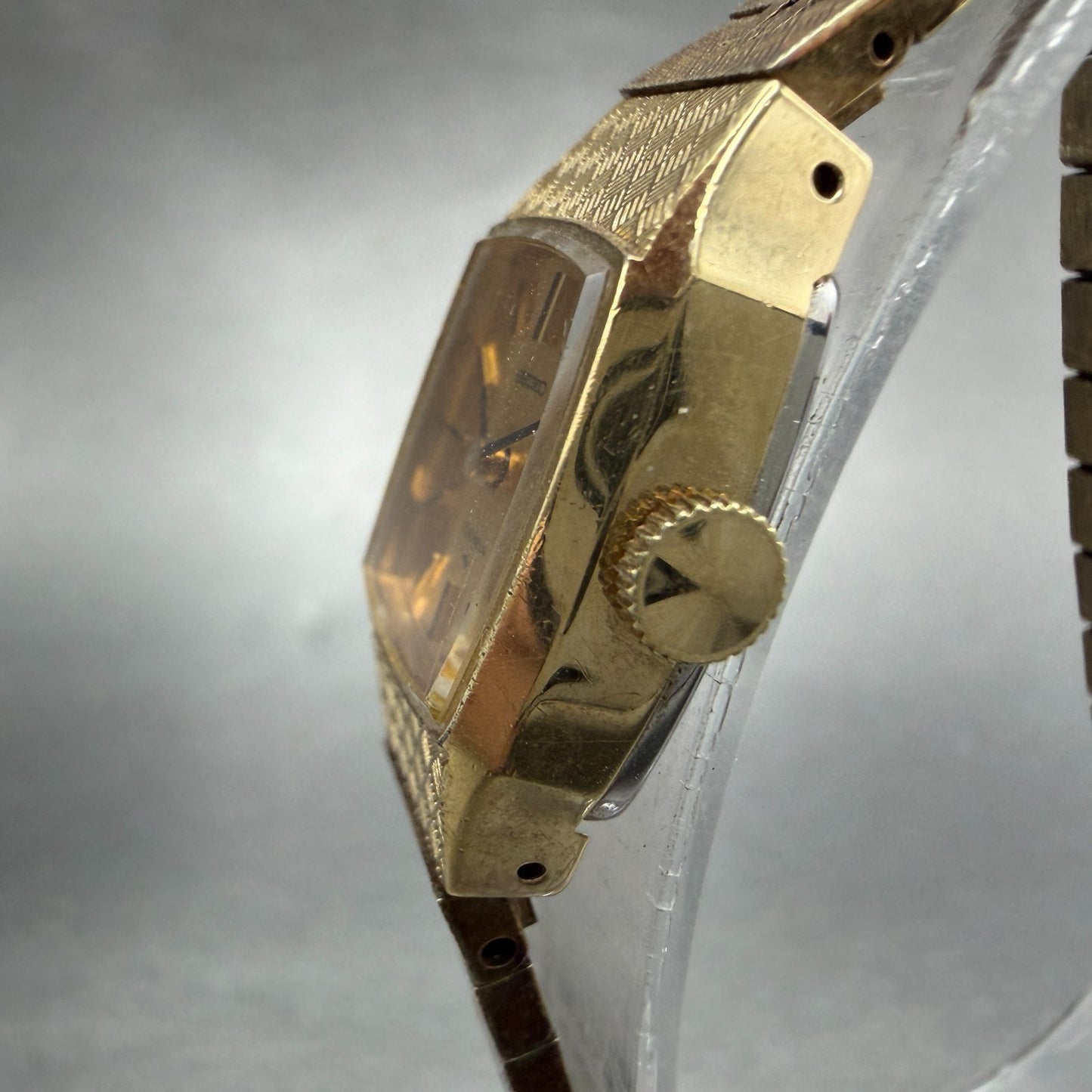 Seiko Tank Watch Women 17mm Champagne Dial Gold Tone Manual 11-4210 Runs Vintage2