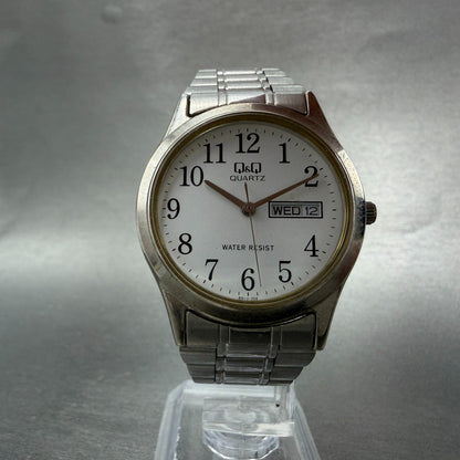 Citizen Q&Q Watch Men 34mm White Dial Silver Tone Daydate  Round New Battery5