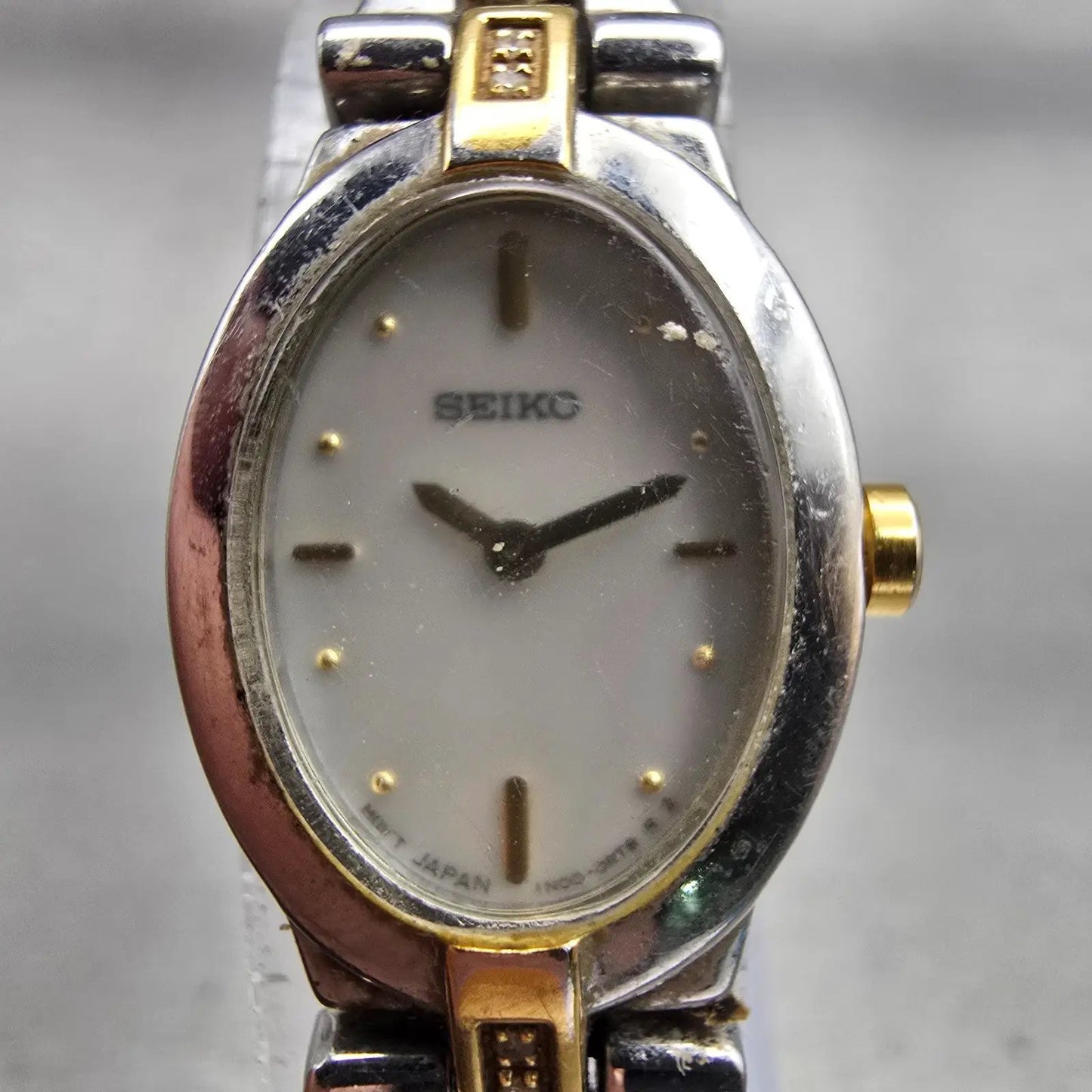 Seiko Watch Women 17mm White Dial Two Tone Oval 1N00-0KG0 New Battery Vintage1