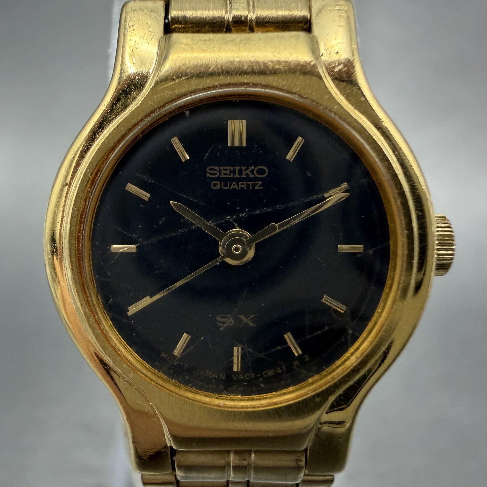 Seiko SX Watch Women 19mm Black Dial Gold Tone Round V4010091 New Battery1