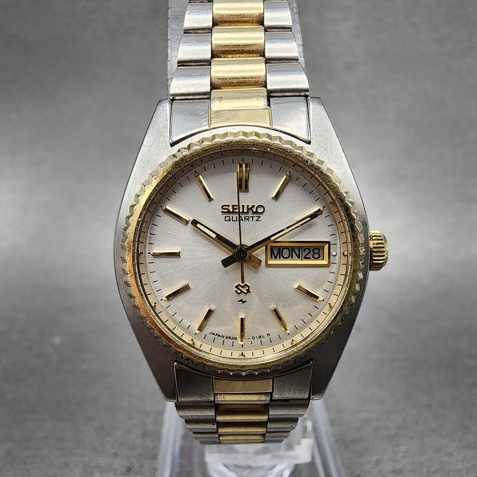 Seiko SQ Watch Women 25mm White Dial Two Tone Round 26260159 New Battery VTG0