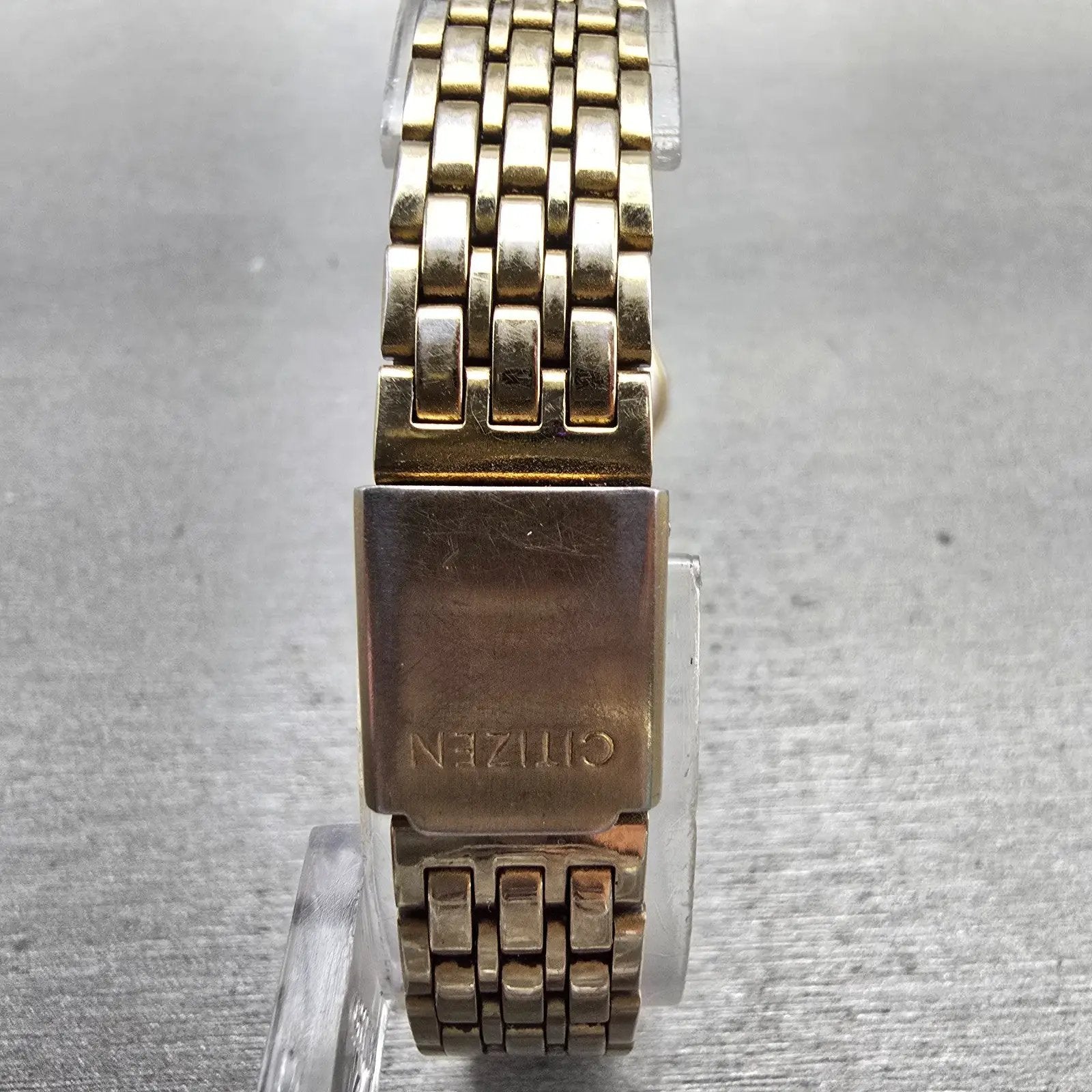 Citizen CQ Watch Women 20mm Champagne Dial Gold Tone Round 3220-916719 New Batt7