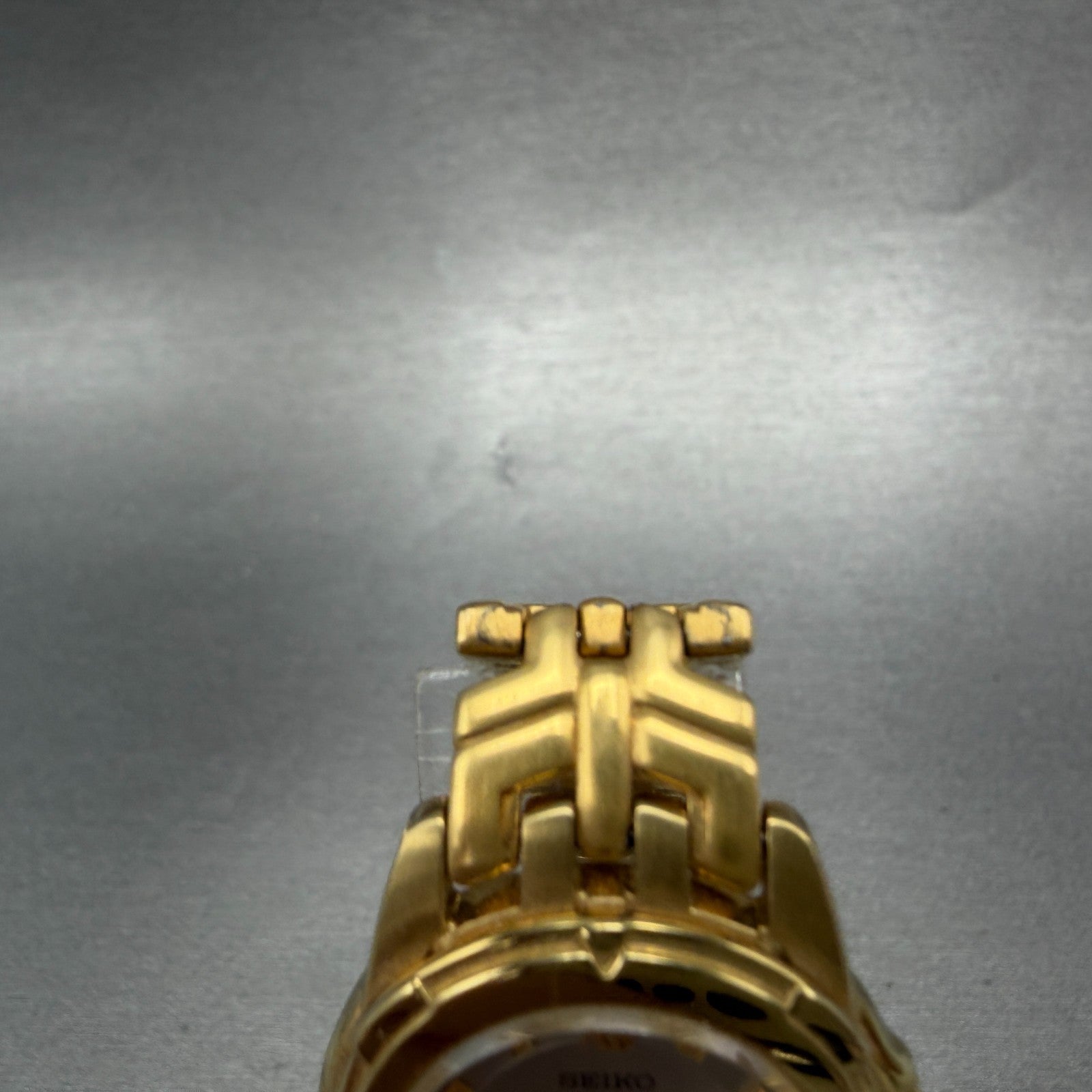 Seiko Watch Women 26mm Silver Dial Gold Tone Date Round 7N82-0AM0 New Battery4