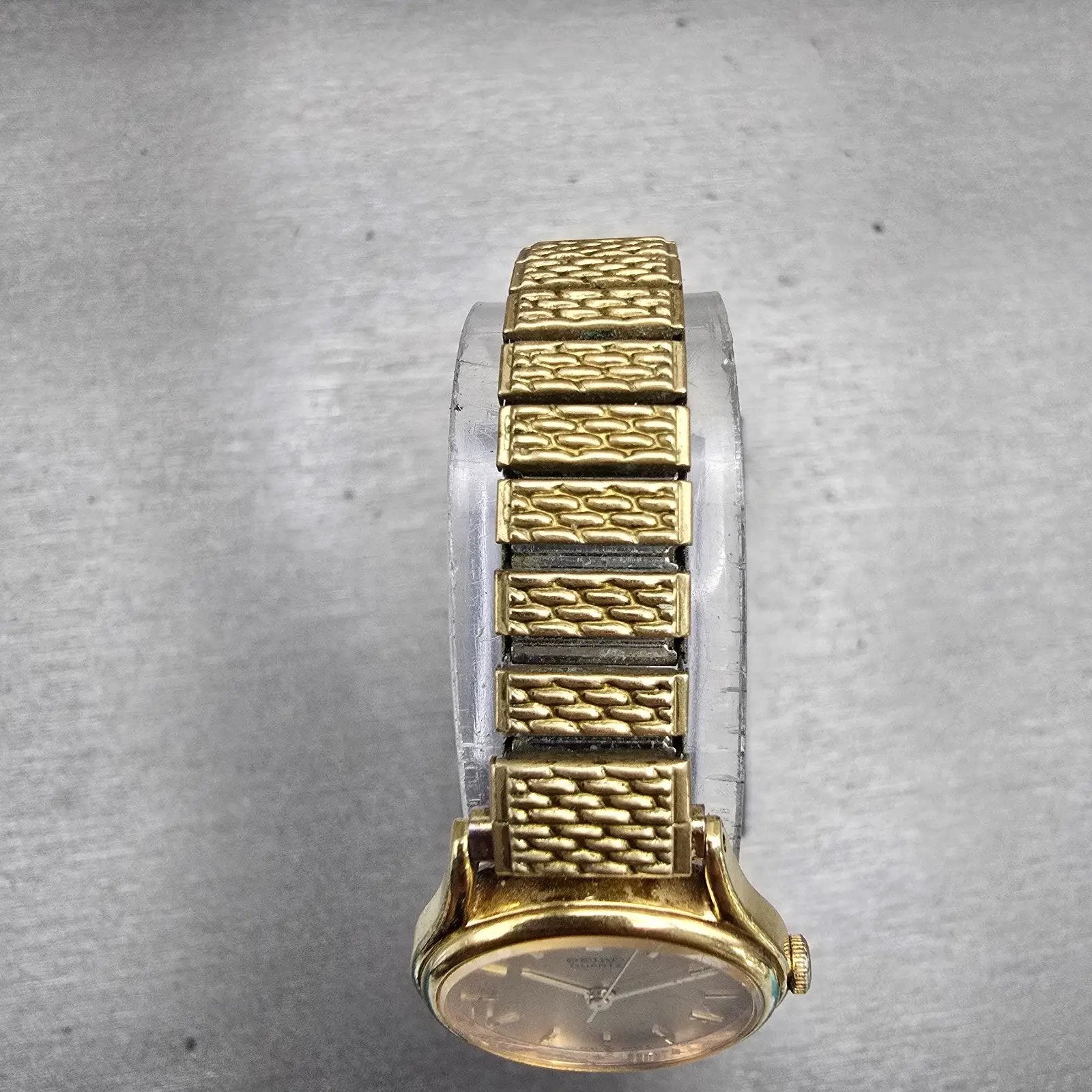 Seiko Watch Women 20mm Gold Dial Gold Tone Round 2C21-0029 New Battery Vintage4