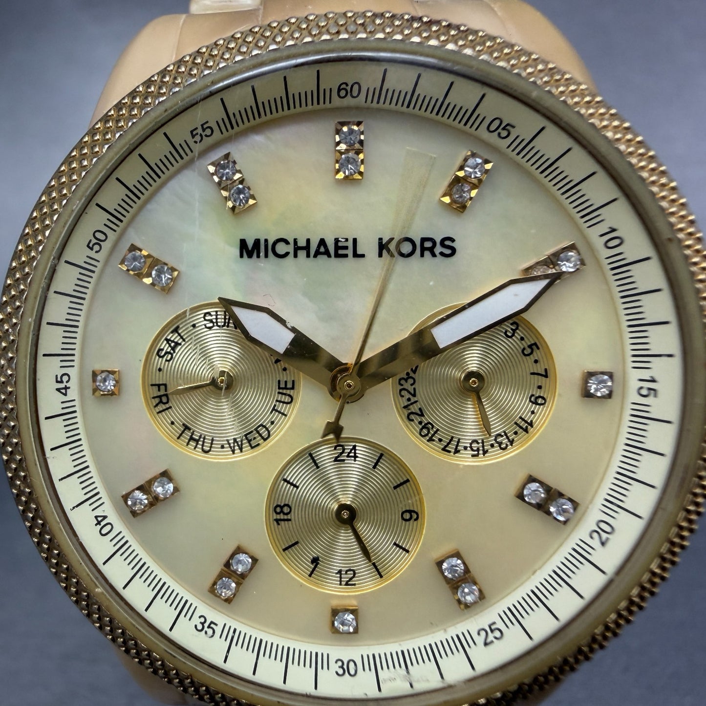 Michael Kors Jet Set Watch Women 37mm MOP Dial Cream Tone Daydate MK-5039 READ!!1