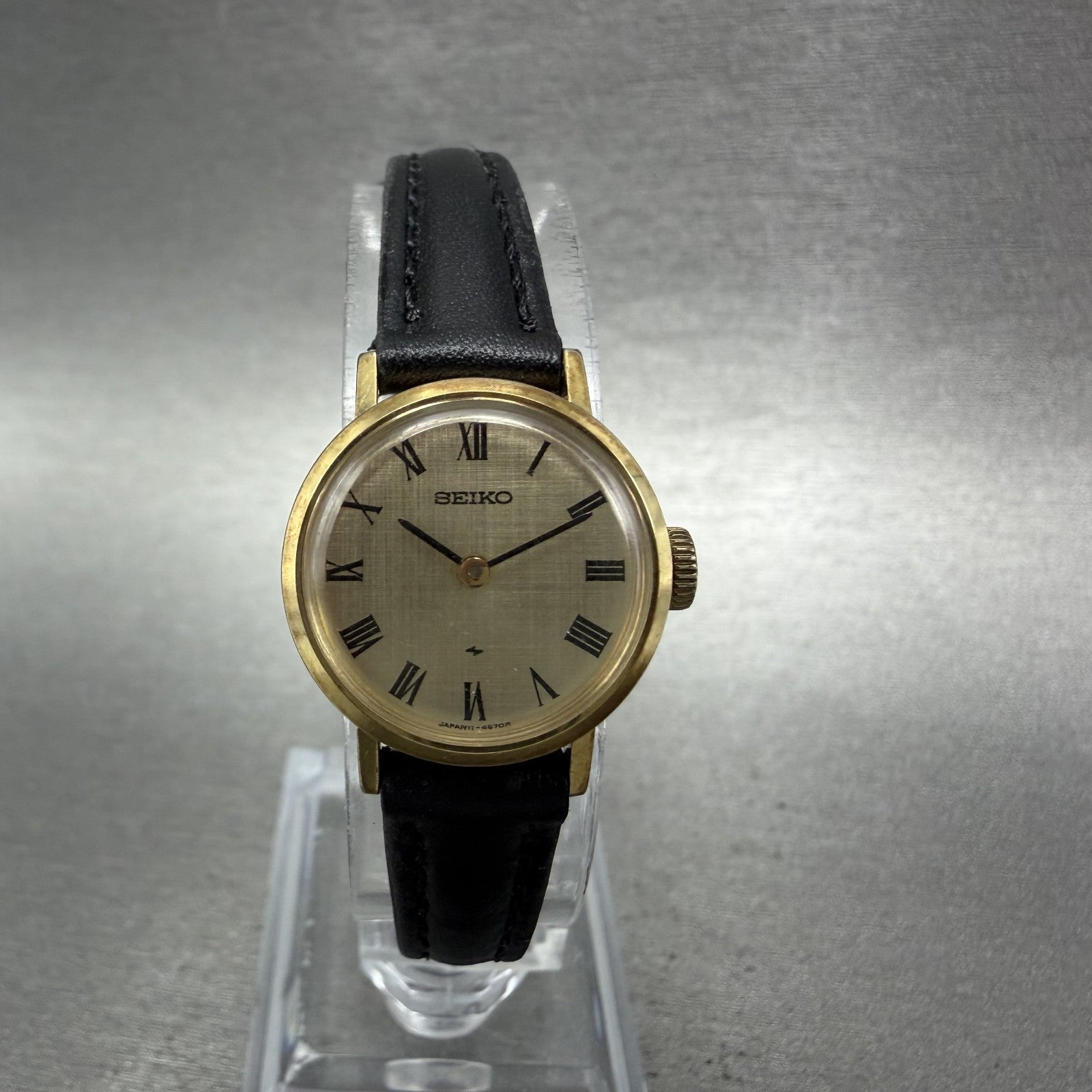 Seiko Watch Women 20mm Champagne Dial Gold Tone Round Manual 111290 Runs0