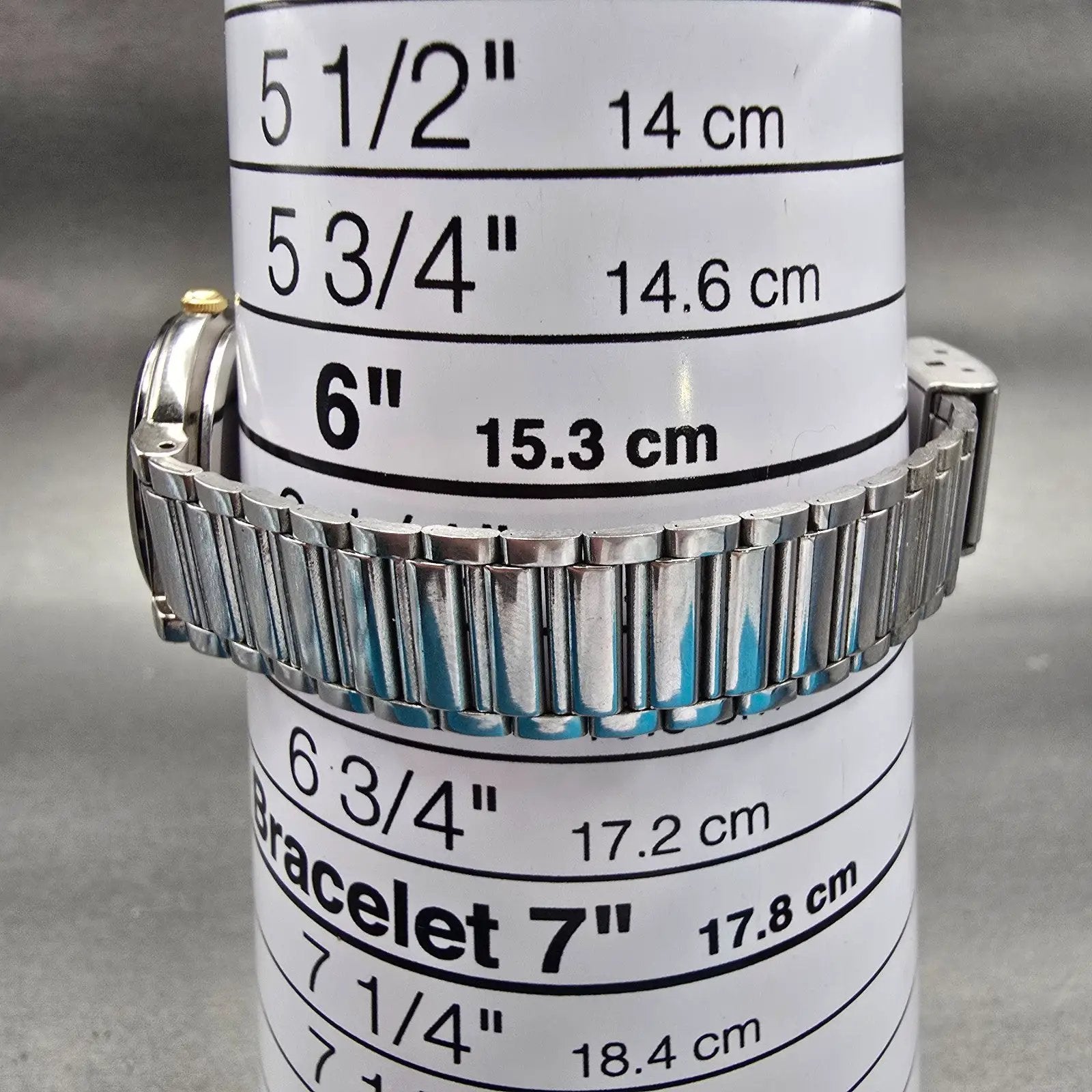 Seiko Alba Urban Watch Women 25mm White Dial Silver Tone Round V401-0050 New Bat9