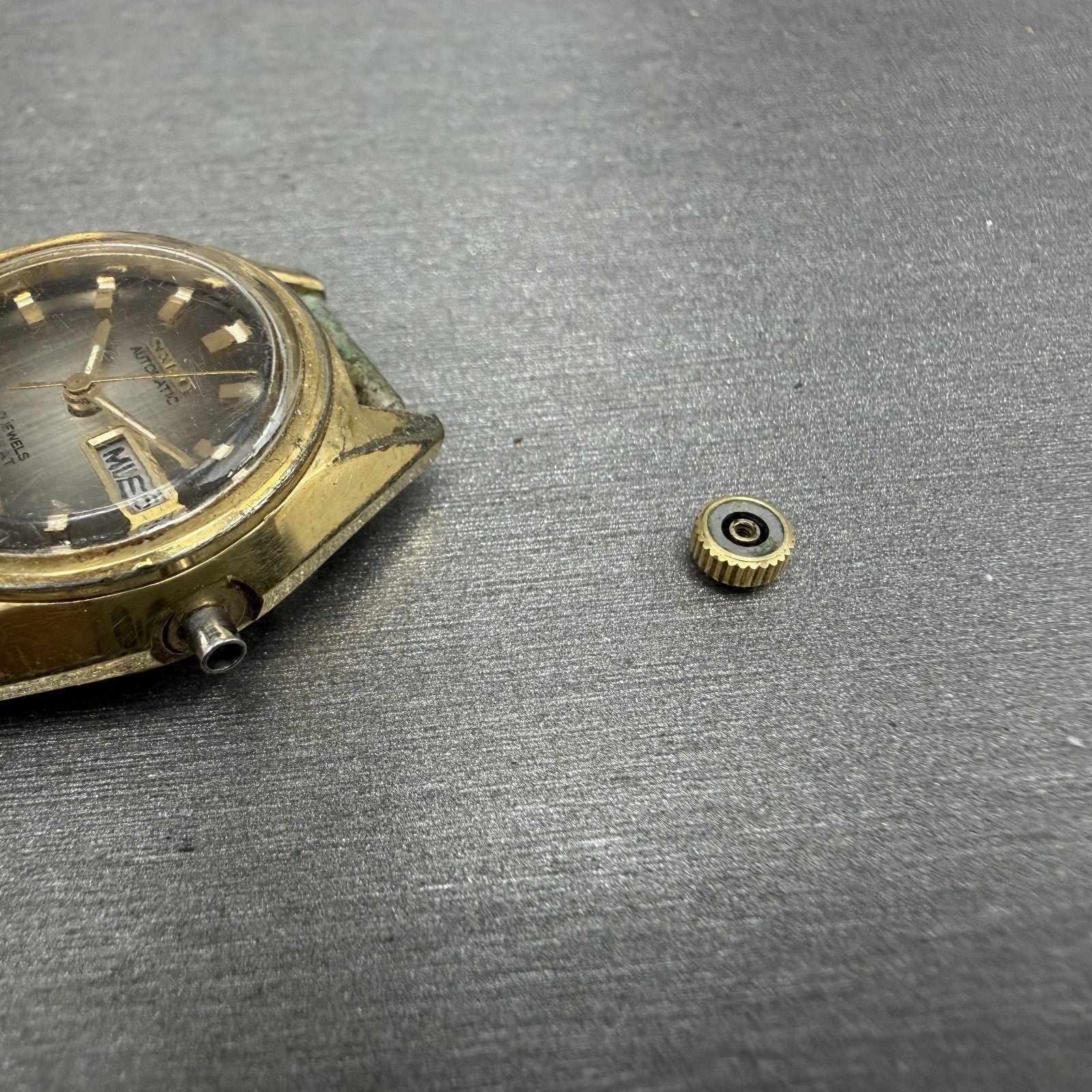 Seiko Automatic Watch Women 25mm Brown Dial Gold Tone Daydate 22060119 PARTS11