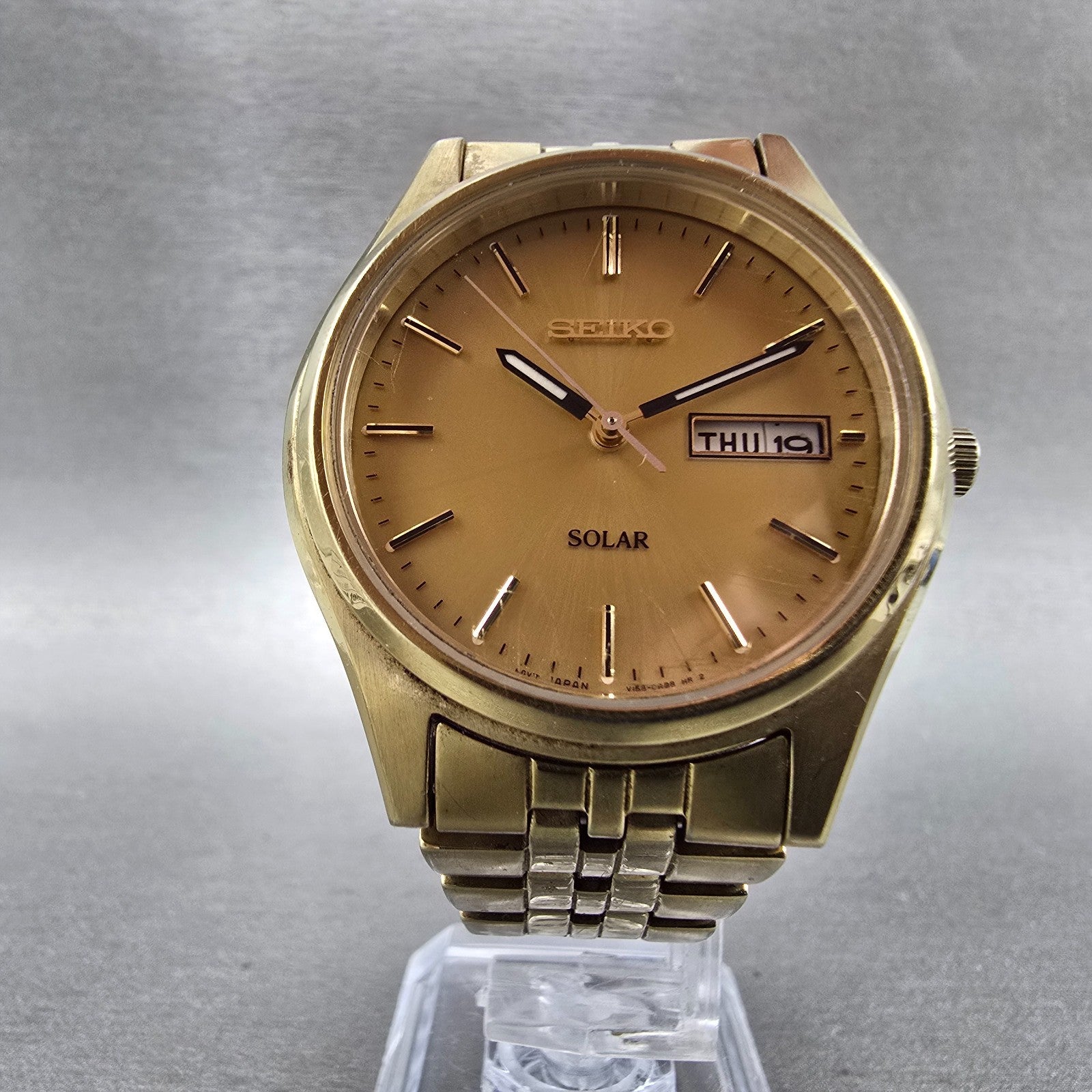 Seiko Solar Watch Men 37mm Champagne Dial Gold Tone Daydate V158-0aa0 Runs QR6