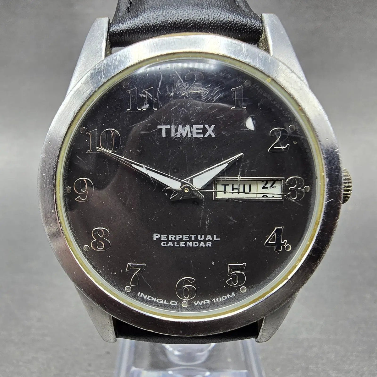 Timex Perpetual Calendar Watch Men 37mm Black Dial Silver Tone Daydate New BattL0