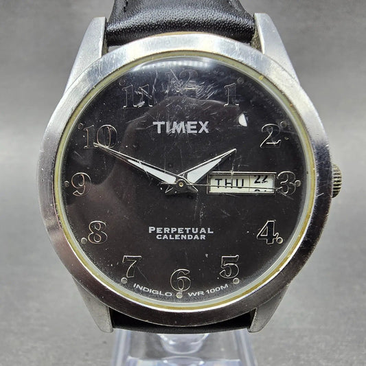 Timex Perpetual Calendar Watch Men 37mm Black Dial Silver Tone Daydate New BattL0