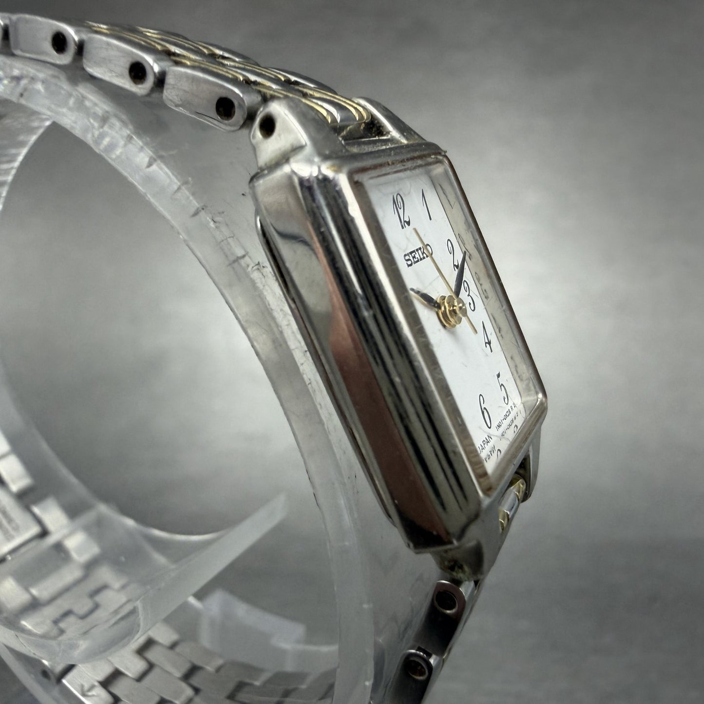 Seiko Tank Watch Women 16mm White Dial Two Tone Rectangle 1N01-0FH0 New Battery3