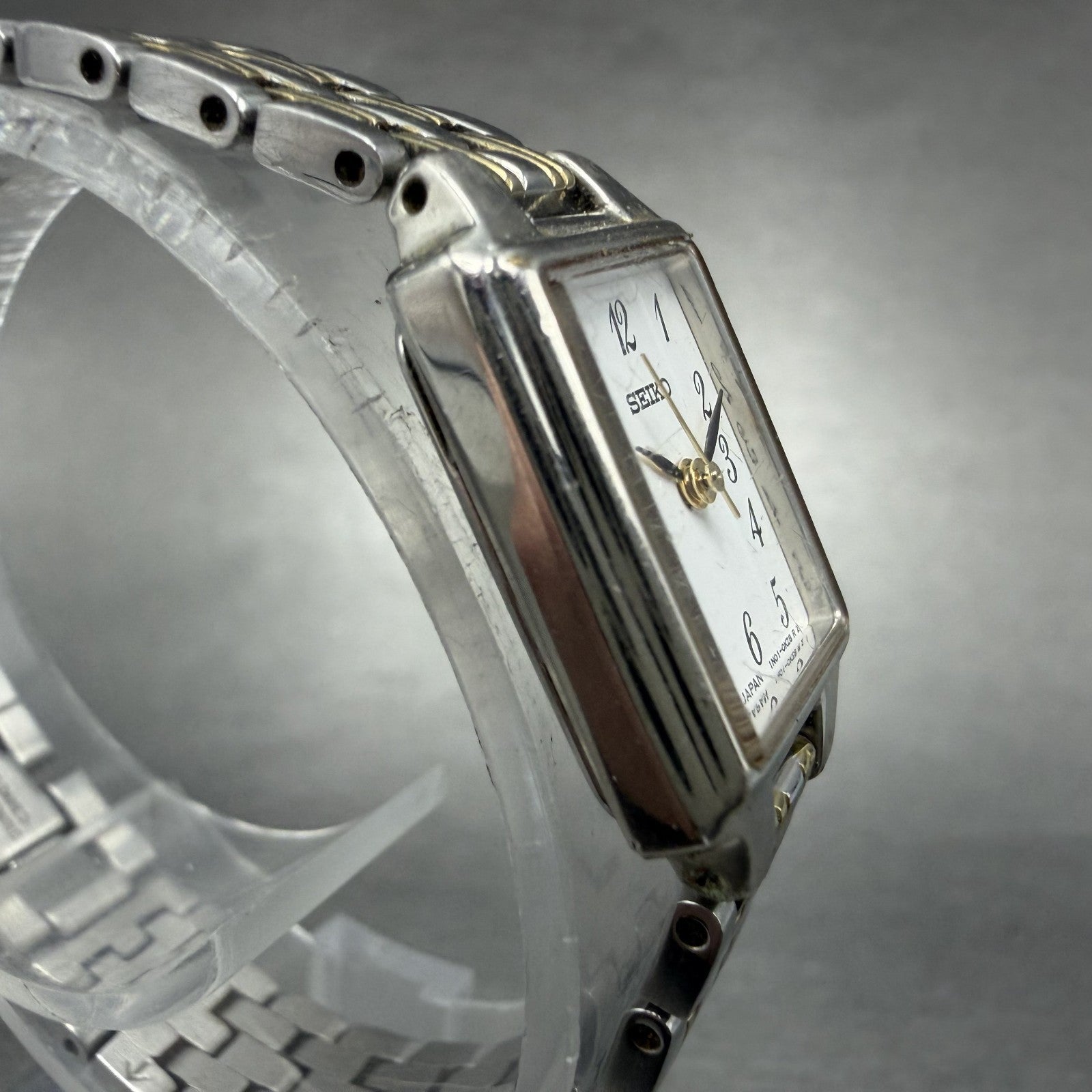 Seiko Tank Watch Women 16mm White Dial Two Tone Rectangle 1N01-0FH0 New Battery3