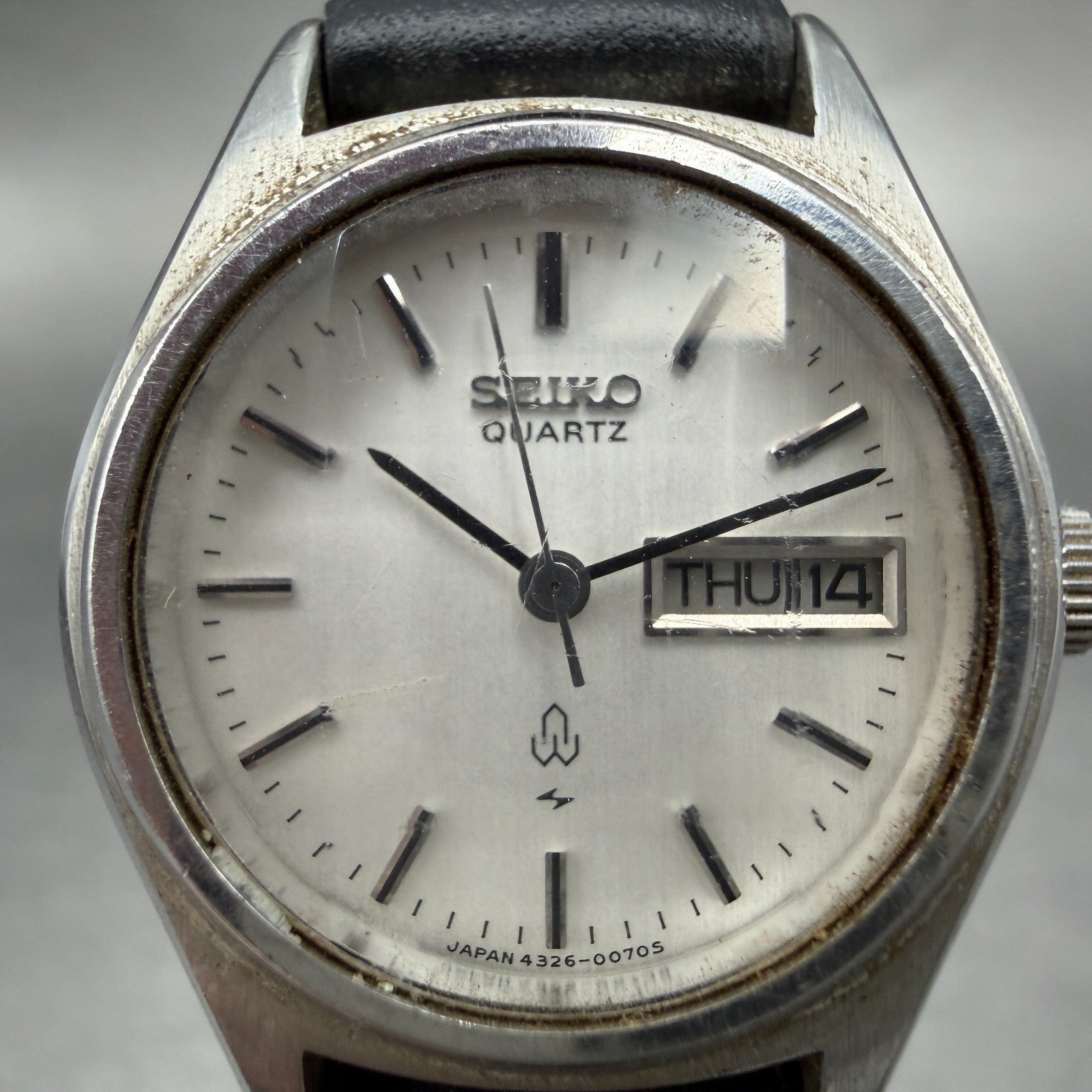 Seiko Watch Women 25mm Silver Dial Silver Tone Daydate Round 4326-0070 New Batt1