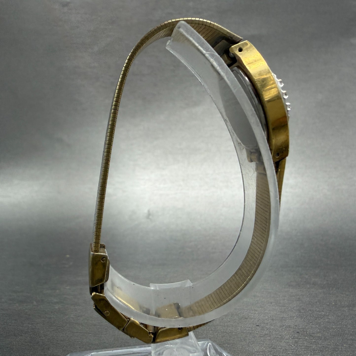 Bulova Watch Women 17mm Champagne Dial Gold Tone 83387 New Battery Diamond8