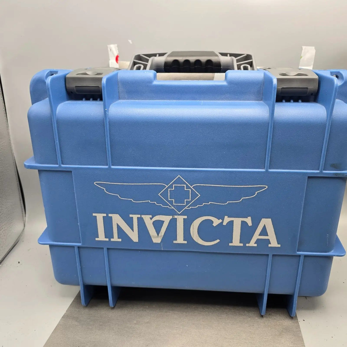 Invicta 8 Slot Watch Case Hard Blue Plastic Foam insert Handle Cary Case0
