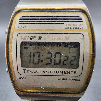 Texas Instruments Digital Watch Men 34mm LCD Gold Tone Rectangle New Battery