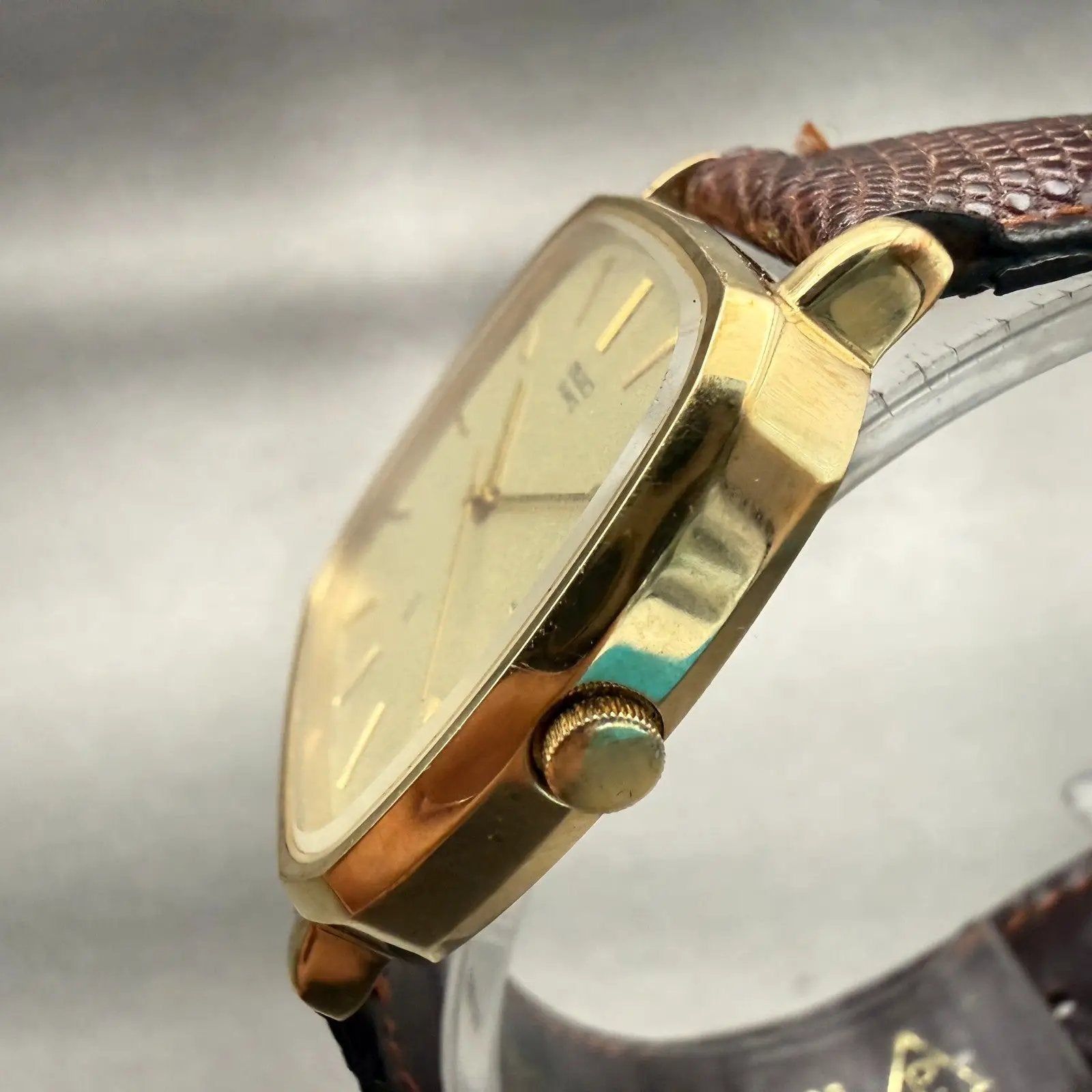 Seiko Watch Men 31mm Champagne Dial Gold Tone Rectangle 5931-5470 New Battery2
