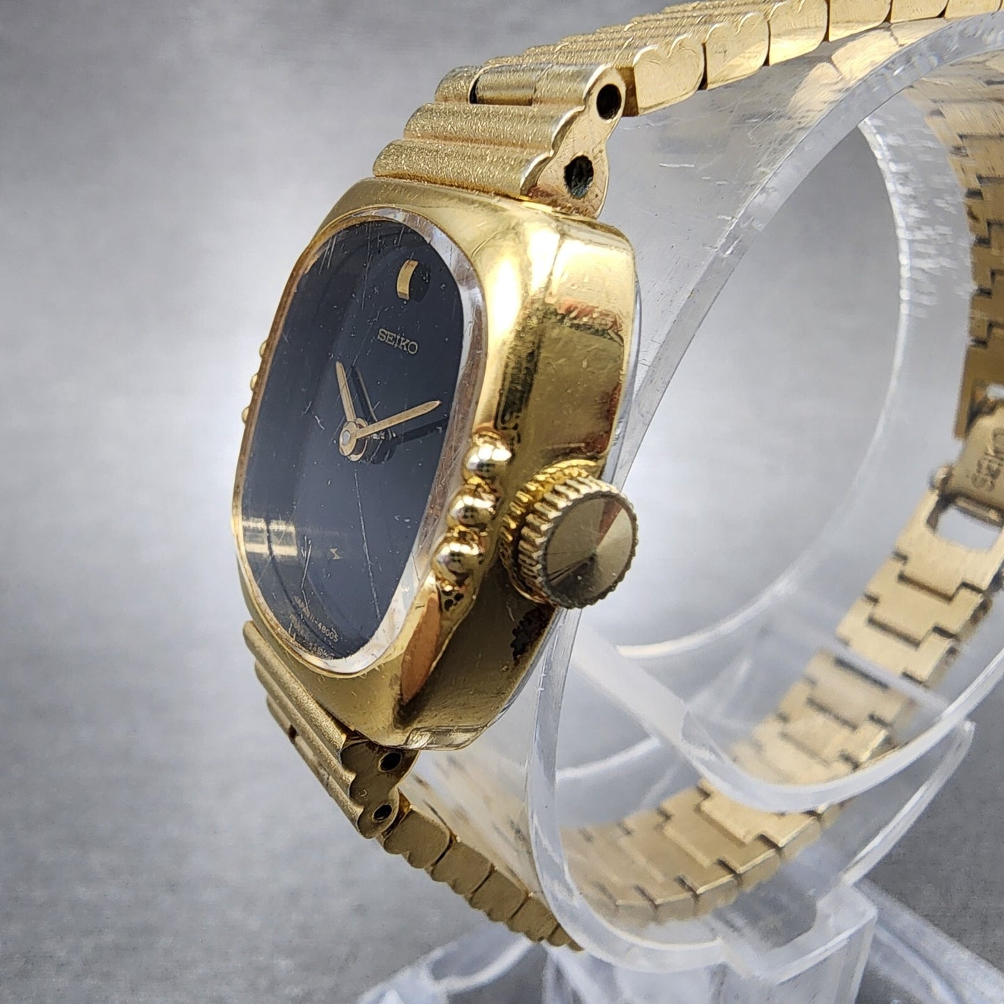 Seiko Tank Watch Women 18mm Black Dial Gold Tone Manual 114750 Runs2
