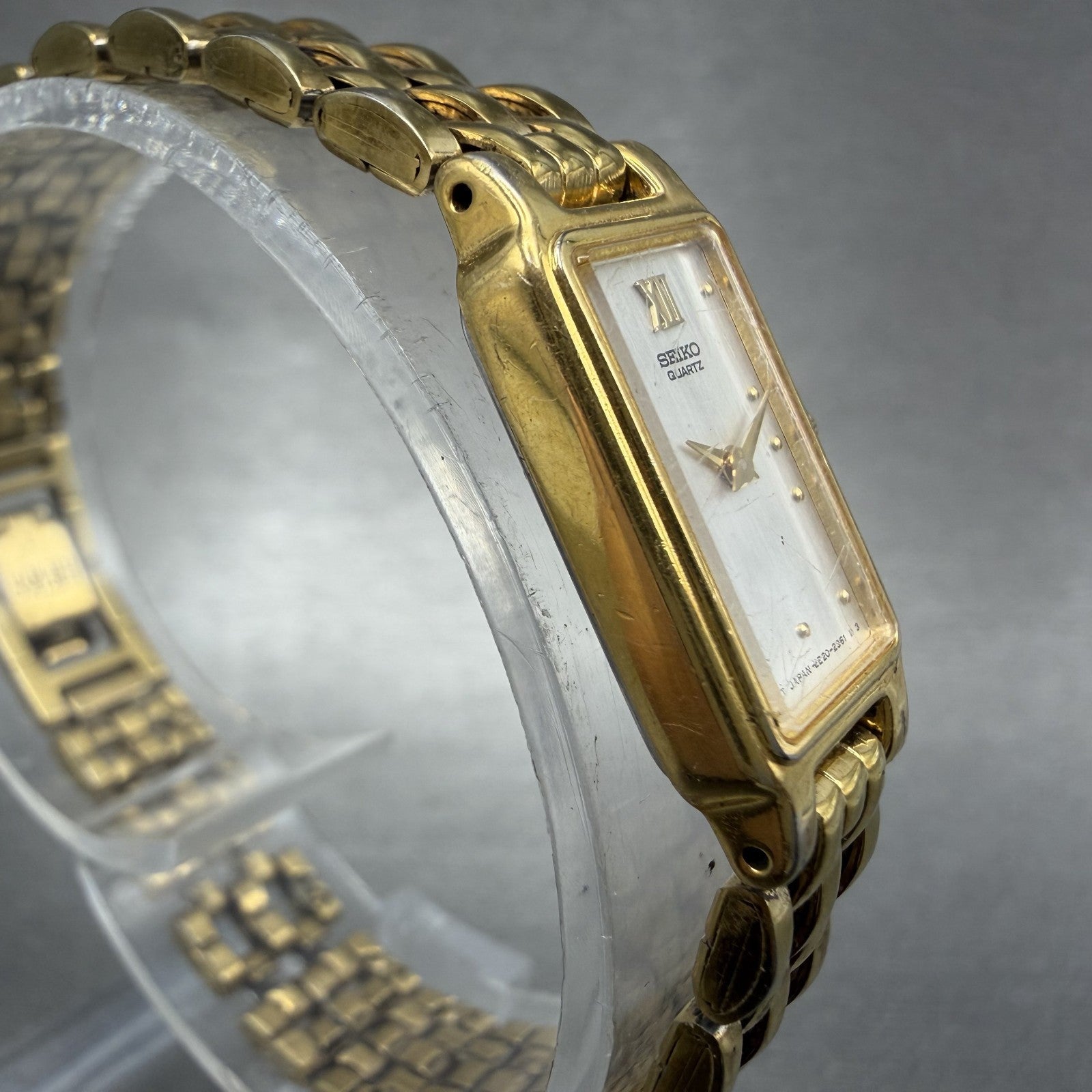 Seiko Tank Watch Women 13mm Silver Tone Gold Tone Rectangle 2e20-6859 NewBatt BA3