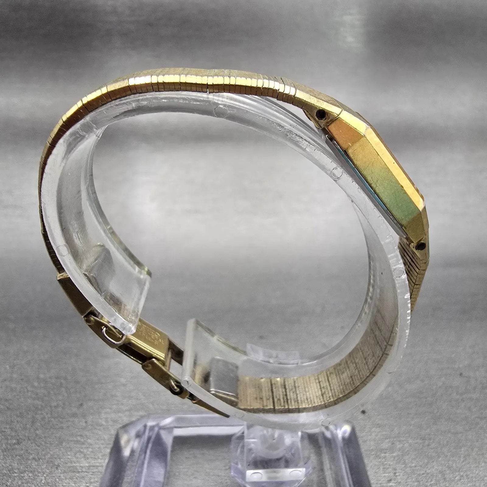 Seiko Watch Women 12mm Gold Dial Gold Tone Rectangle 1320-5049 New Battery VTG8