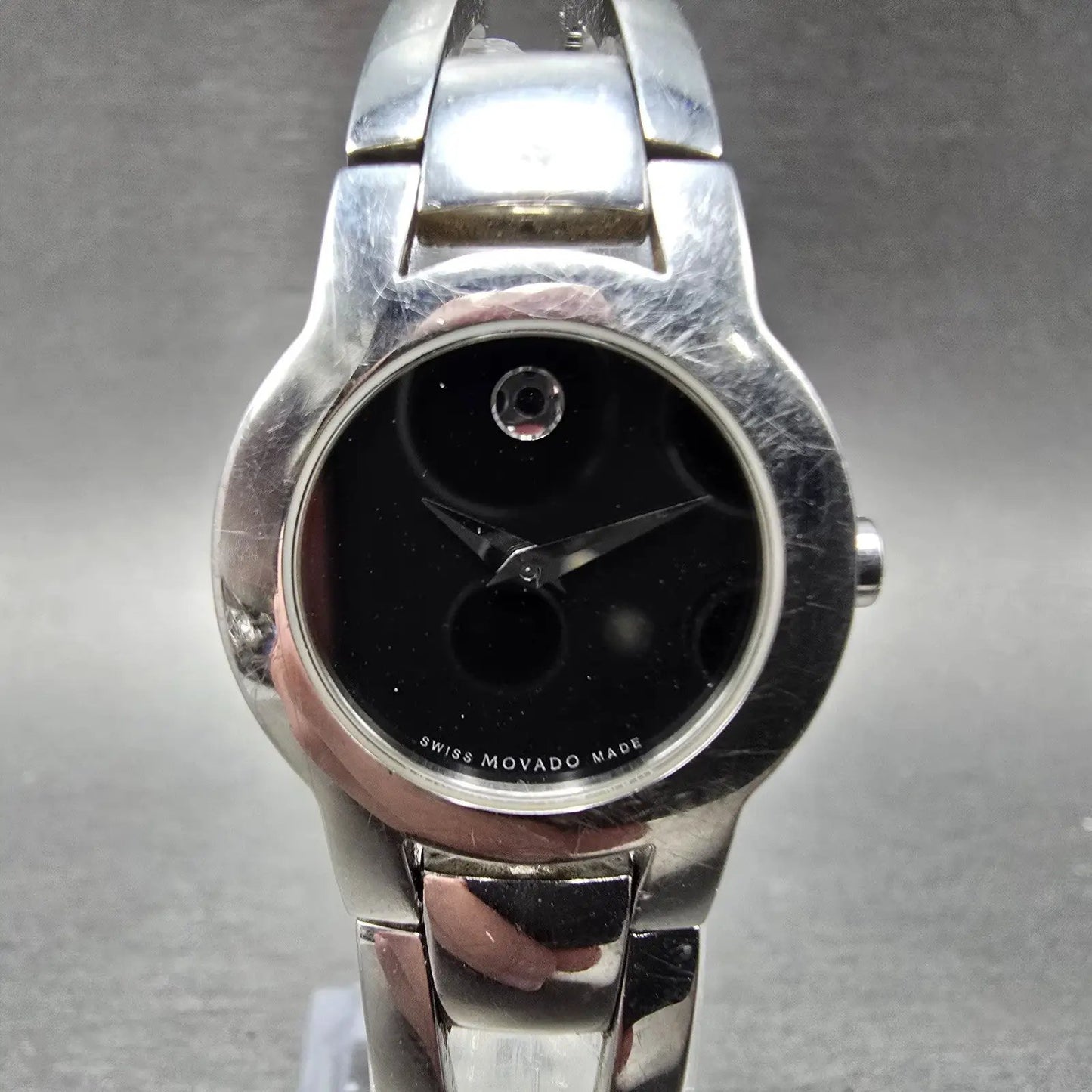 Movado Amorosa Watch Women 24m Black Dial Silver Tone Round 84 E4 1842 NewBat MW0