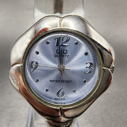 Citizen Q&Q Flower Watch Women 25mm Silver Dial Silver Tone Bangle New Battery