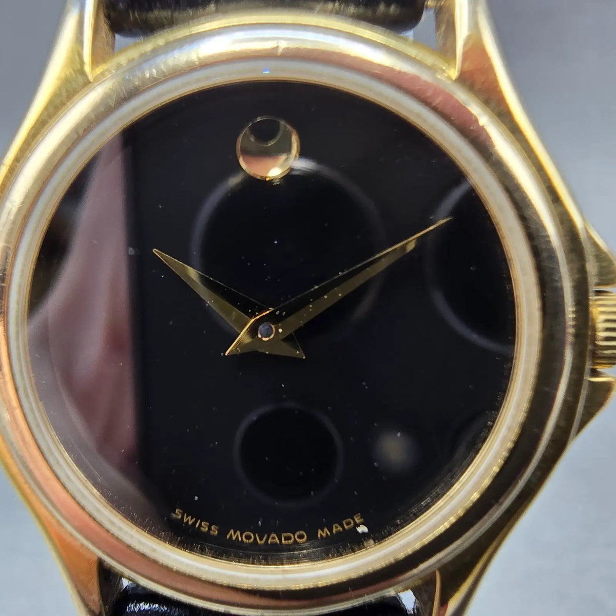 Movado Museum Watch Women 28mm Black Dial Gold Tone Round 87 E4 0823 New Bat VTG1