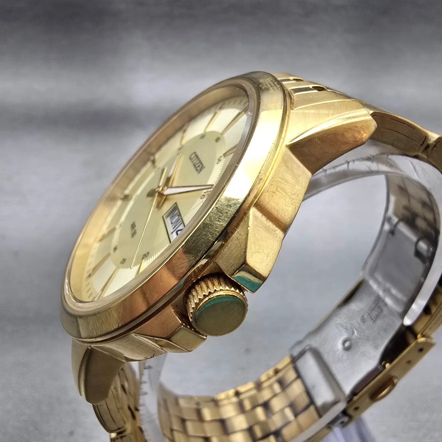 Citizen Watch Men 41mm Gold Dial Gold Tone Daydate Round 1502-S097835 New Batt2