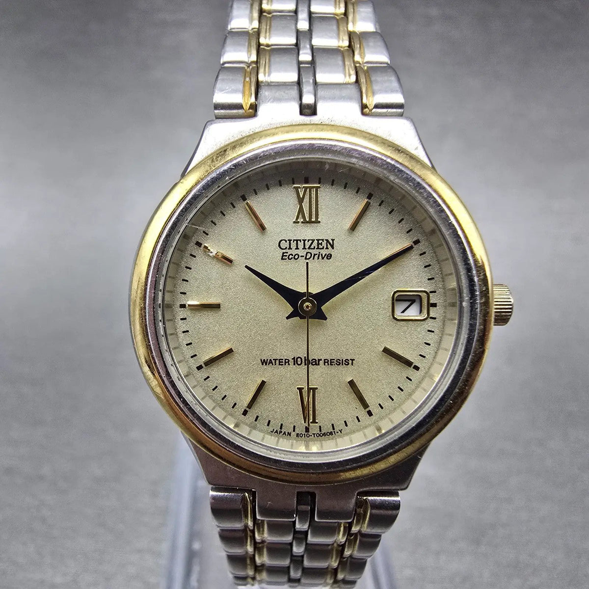 Citizen Eco-Drive Watch Women 26mm Champagne Dial Two Tone Date Round Works0