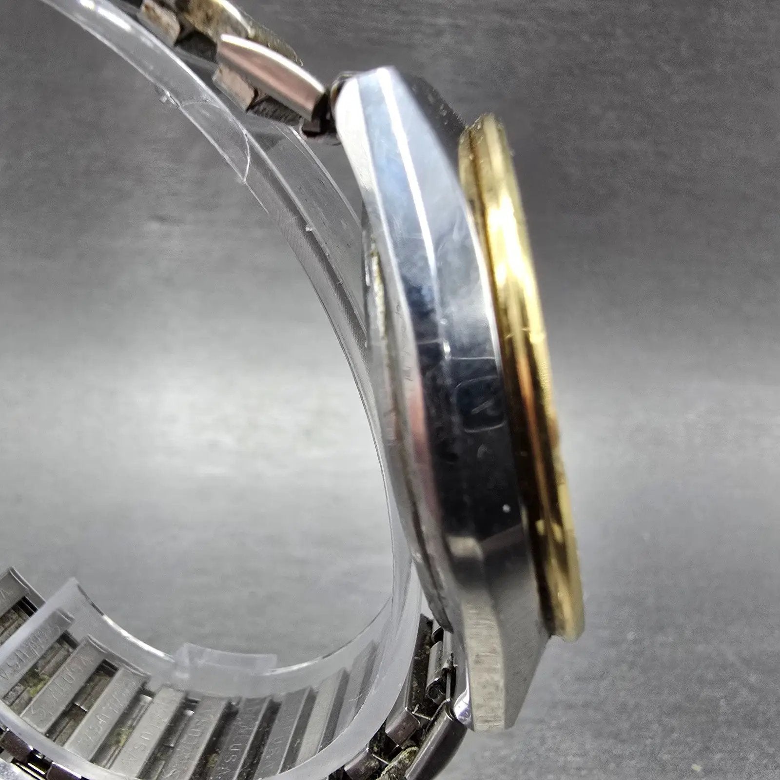 Citizen CQ Crystron Watch Men 37mm Champagne Dial Two Tone Daydate 4-732570 PART5