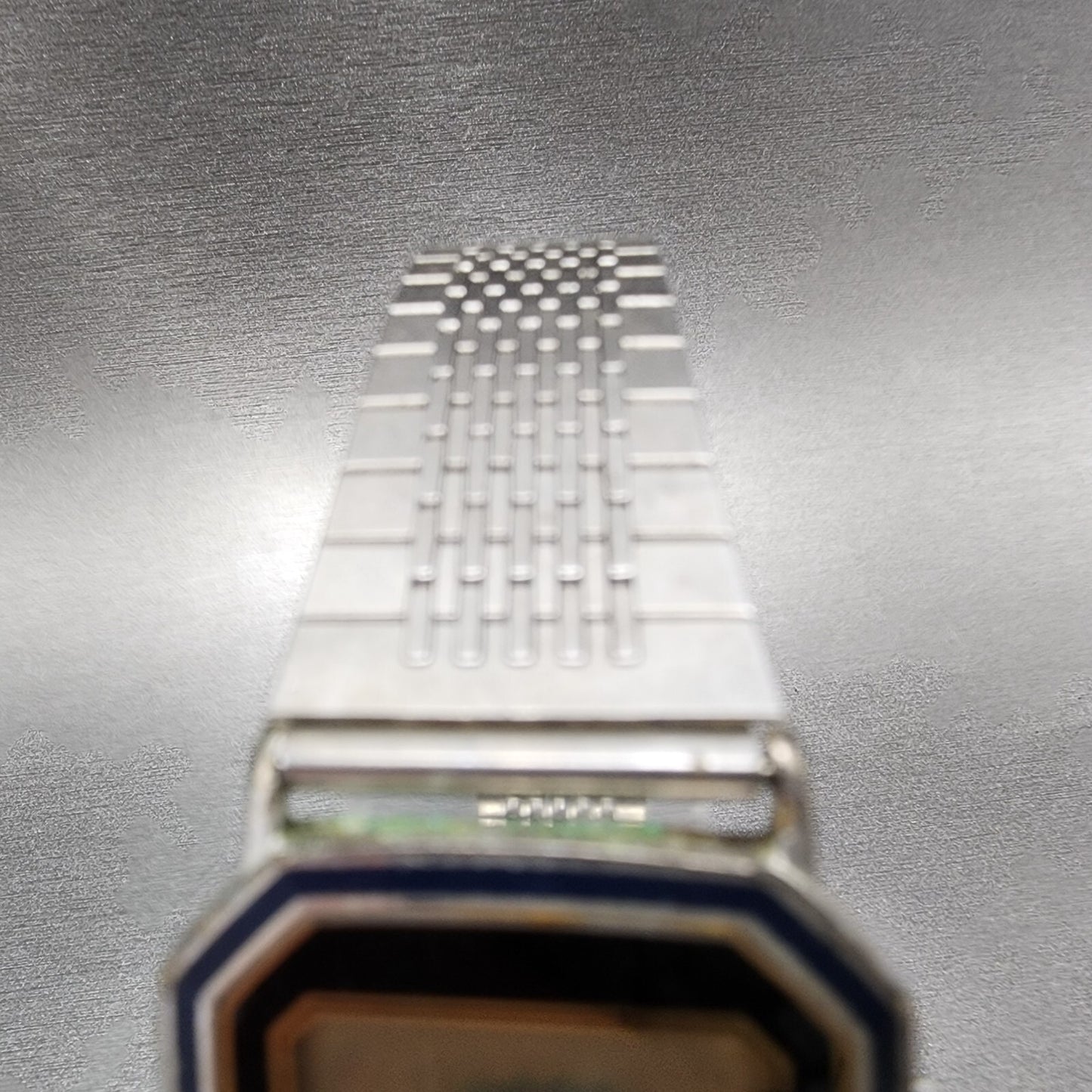 Seiko Digital Watch Men 29mm LCD Silver Tone Octagon F4414010 Thin PARTS5